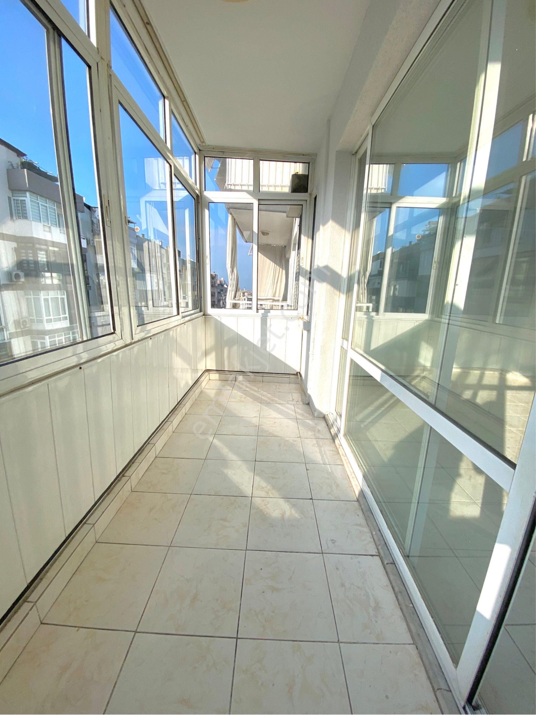 Balçova Ata Cad Üzeri Arakat 3+1 Çift Cephe - Görsel 10