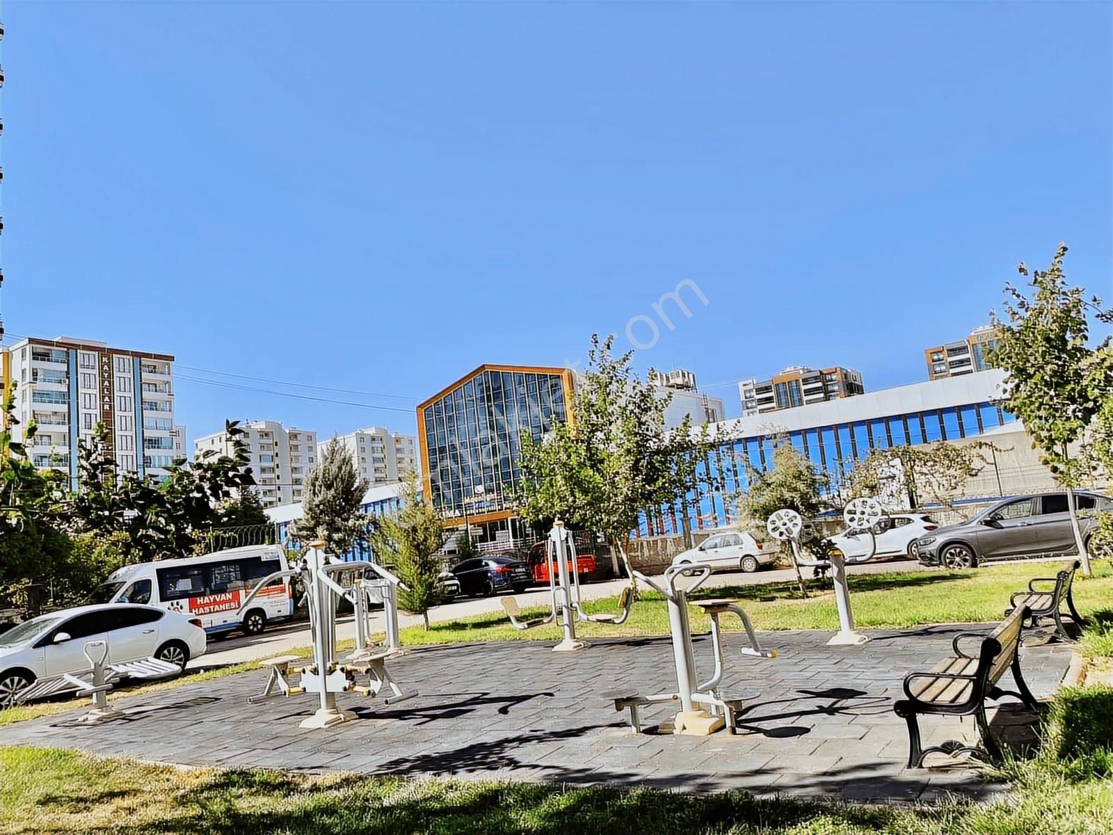 Fiyat Düştü Lunapark Arkası 4+1 200m2 2.kat Satılık Acilll!! - Görsel 10