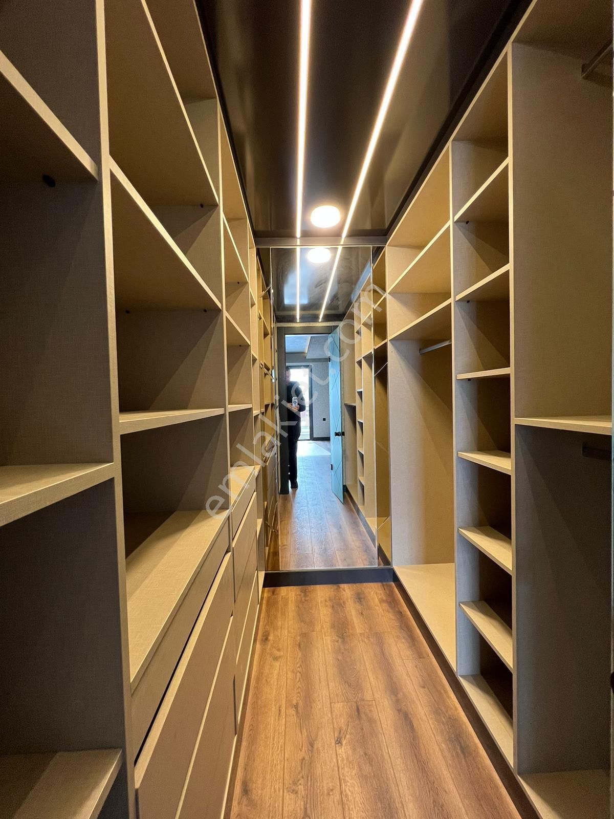 Kalecik Emlak'tan Ultra Lüx Full Yapılı 185m² 7.kat Eşsiz 4+1 - Görsel 17