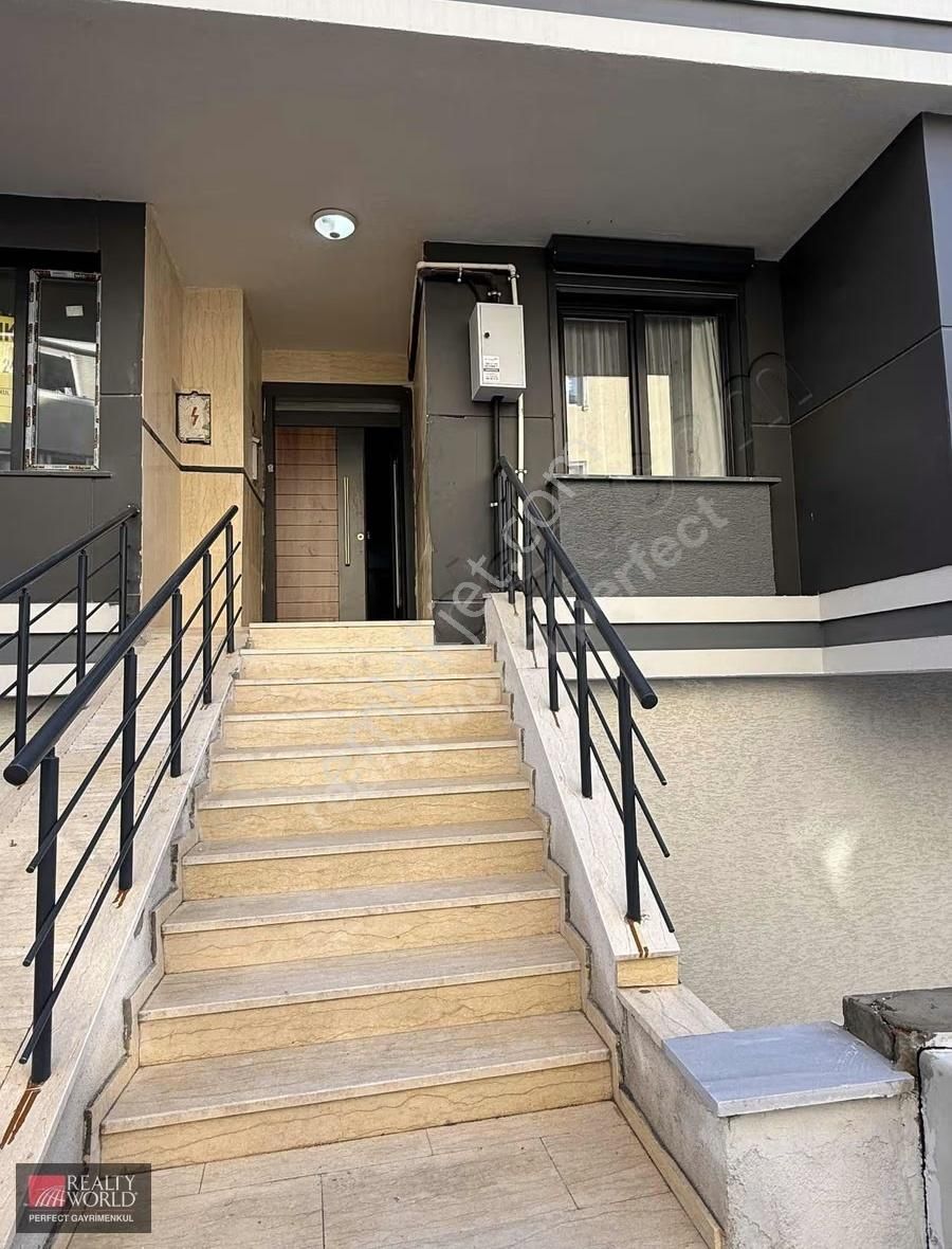 Deniz Köşklerde Yeni Binada 2+1 Daire