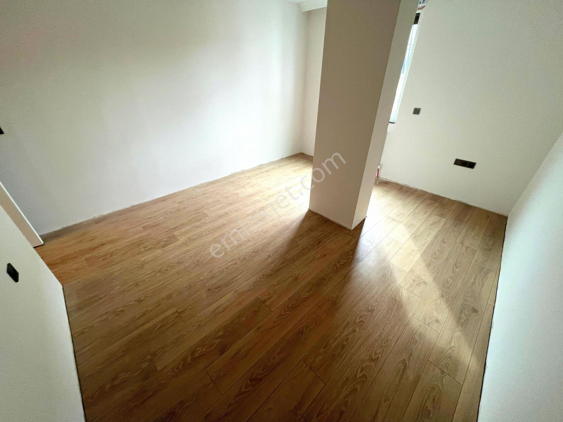 ▃birikim▃ Küçükyalı'da Ulaşıma Yakın 2.kat Balkonlu Ayrı M. 2+1! - Görsel 18