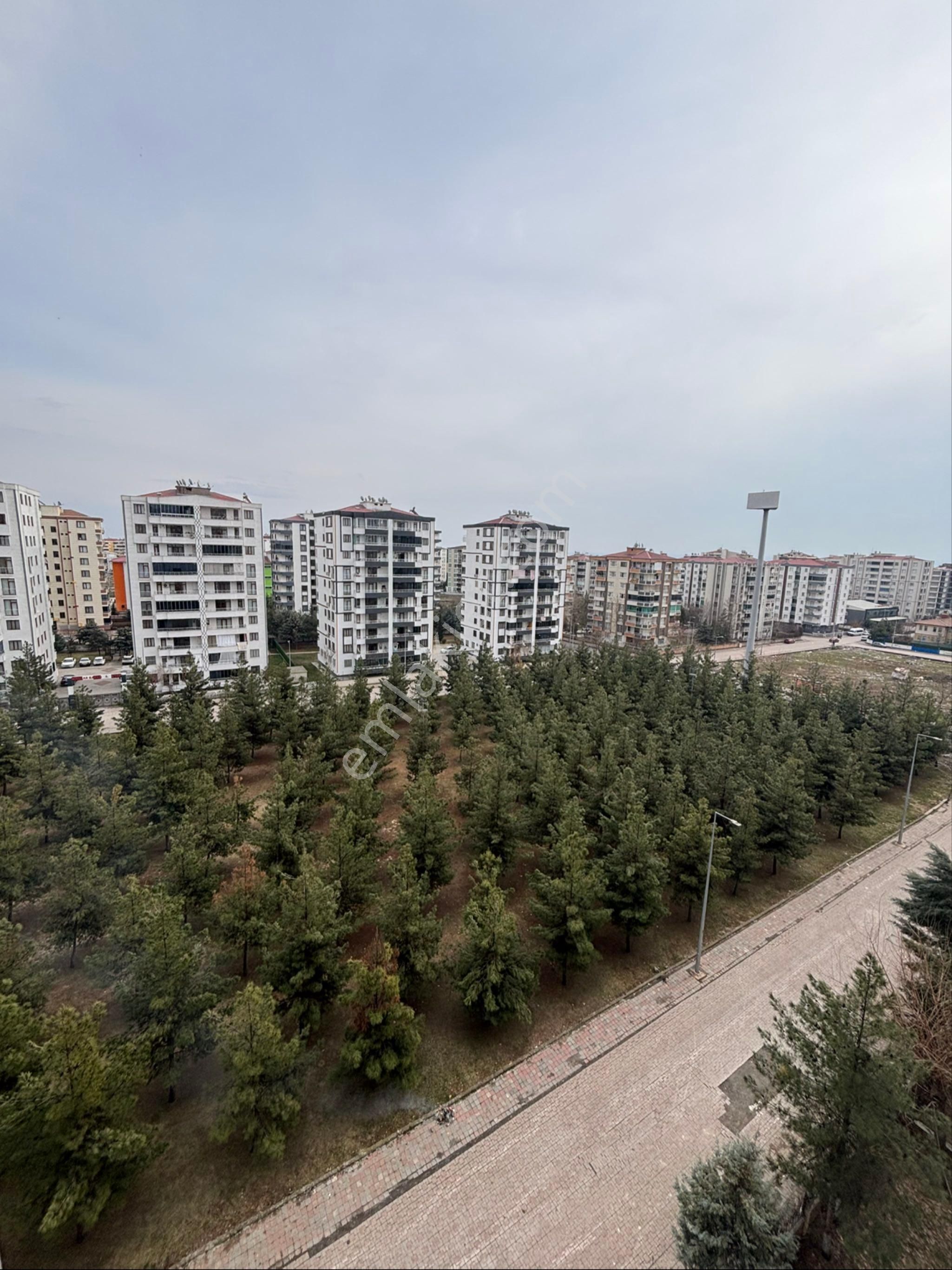 Avea Caddesinde Satılık 4+1 Fırsat Daire - Görsel 15