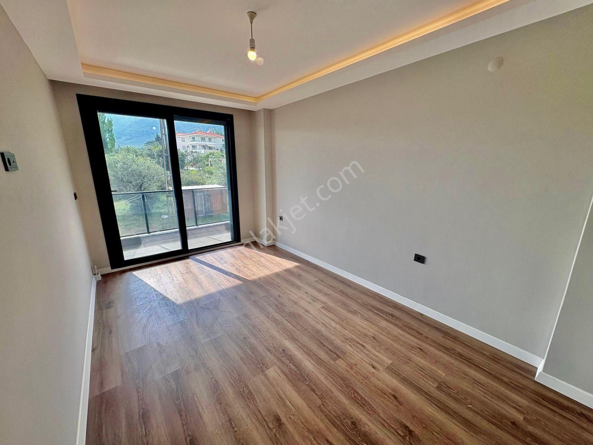 ▓karabuluttan▓güre'de Nefes Kesen Doğa Manzarasıyla Lüx Satılık Villa - Görsel 13