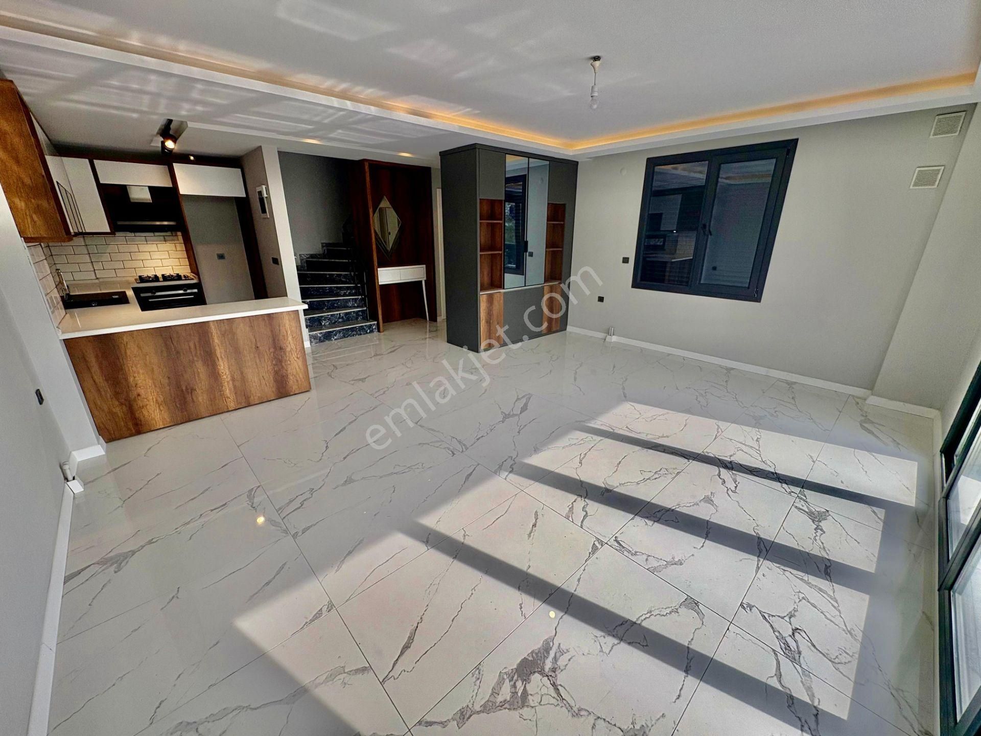 ▓karabuluttan▓güre'de Nefes Kesen Doğa Manzarasıyla Lüx Satılık Villa - Görsel 4