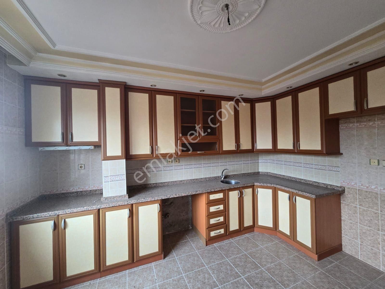 Sağlam'dan Yeşilevler'de Geniş Oturumlu Müstakil 3+1 Kiralık Daire - Görsel 25