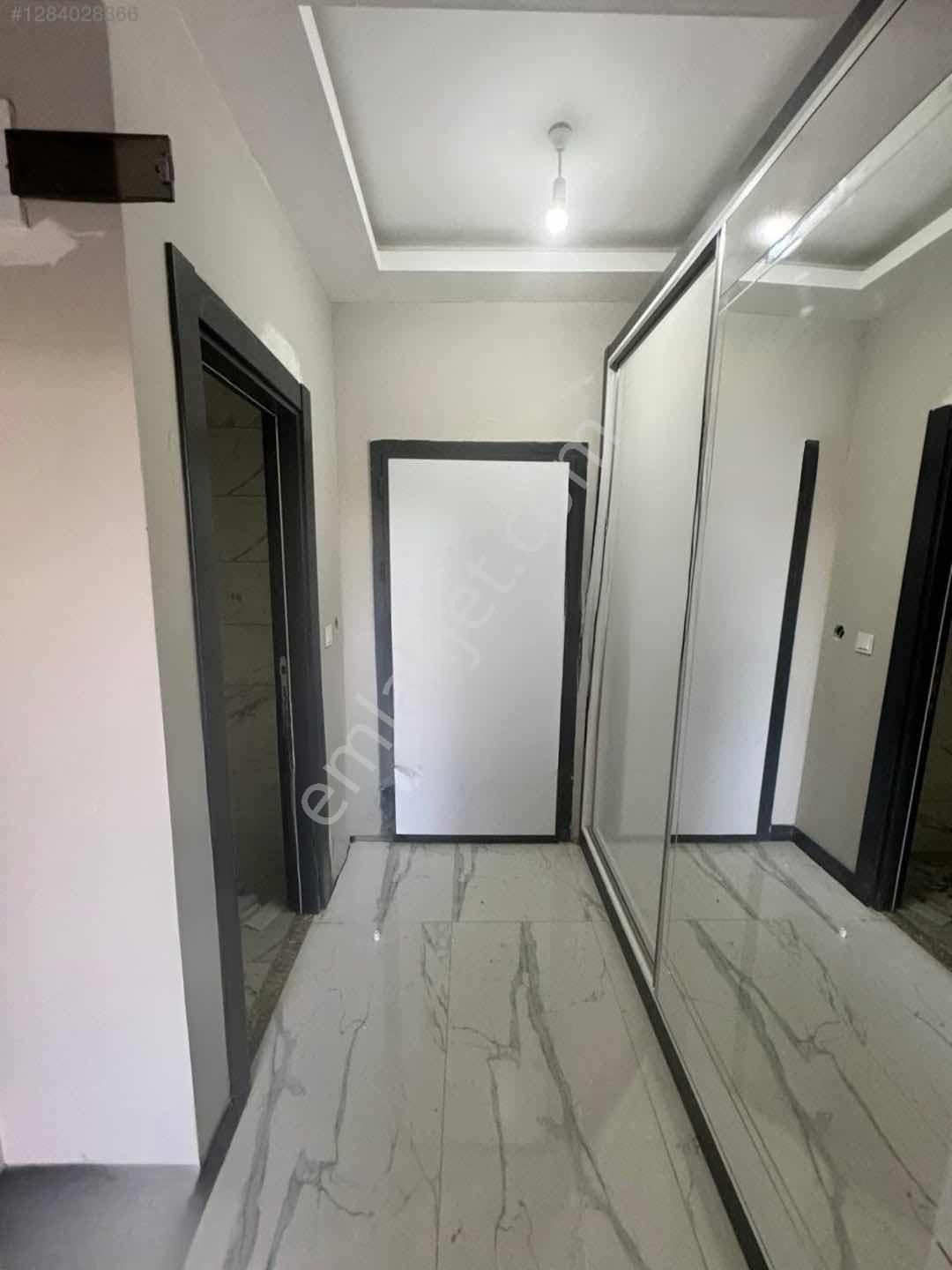 Peynir Pazarı Civarı Çiçek Sitesinde 2+1 85m2 1 Yaşında Daire!!! - Görsel 9