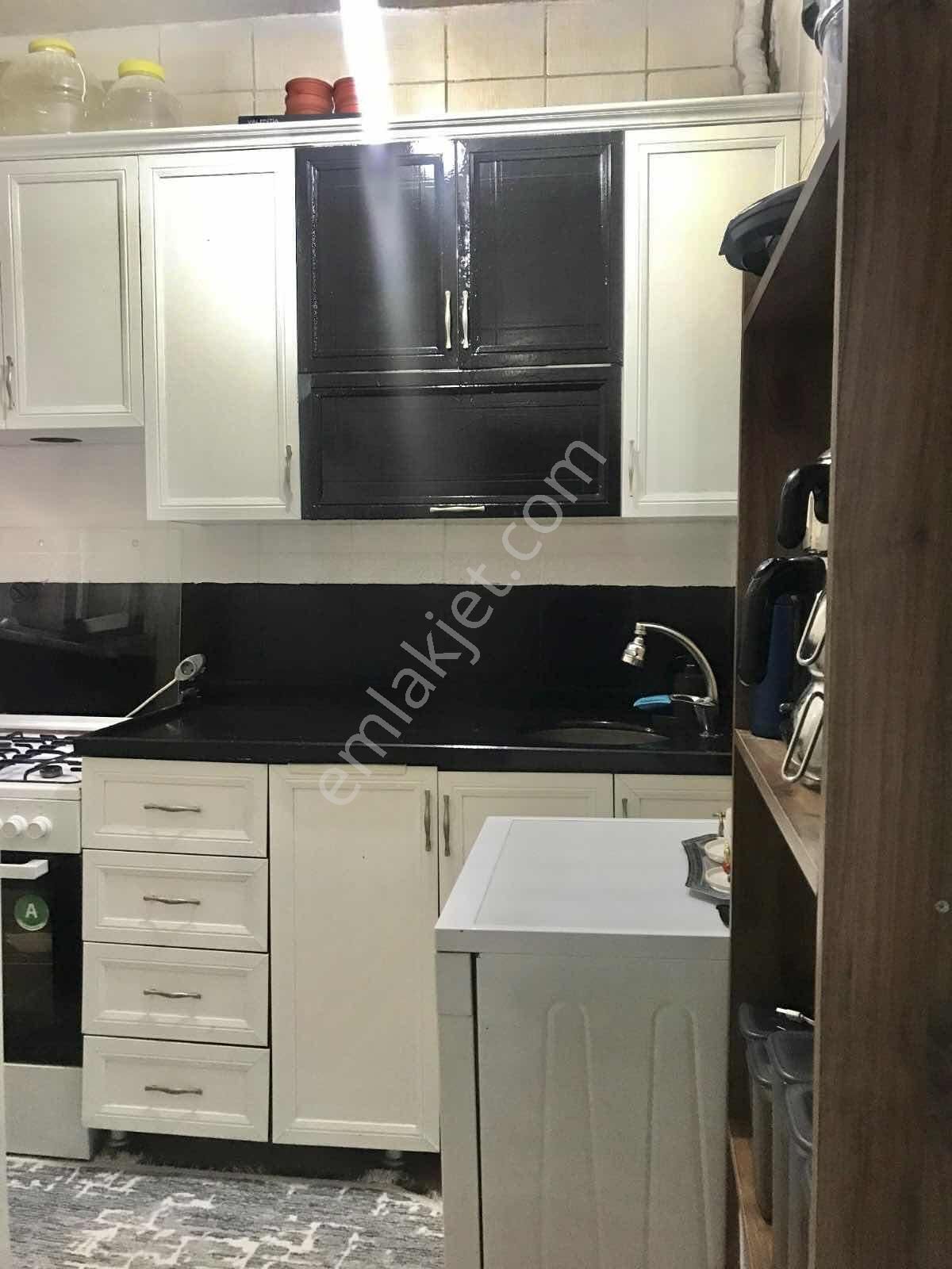 Bağlar 5 Nisan Mahalle'sinde 2+1 100m2 Satılık Daire!!!