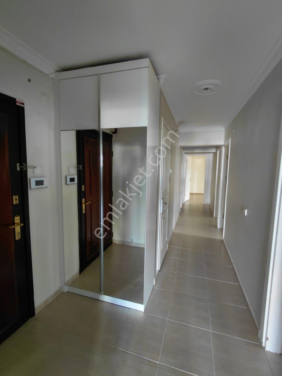 Zaimağa Caddesi Park Manzarali 3+1 170 M2 Doğalgazlı - Görsel 13