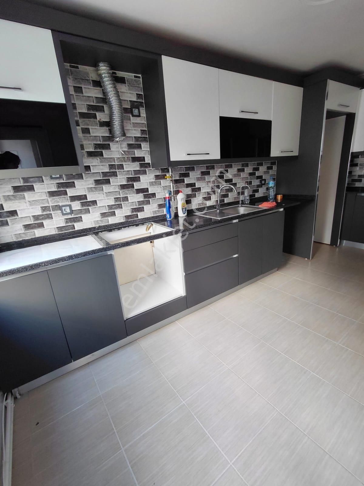 Zaimağa Caddesi Park Manzarali 3+1 170 M2 Doğalgazlı - Görsel 7