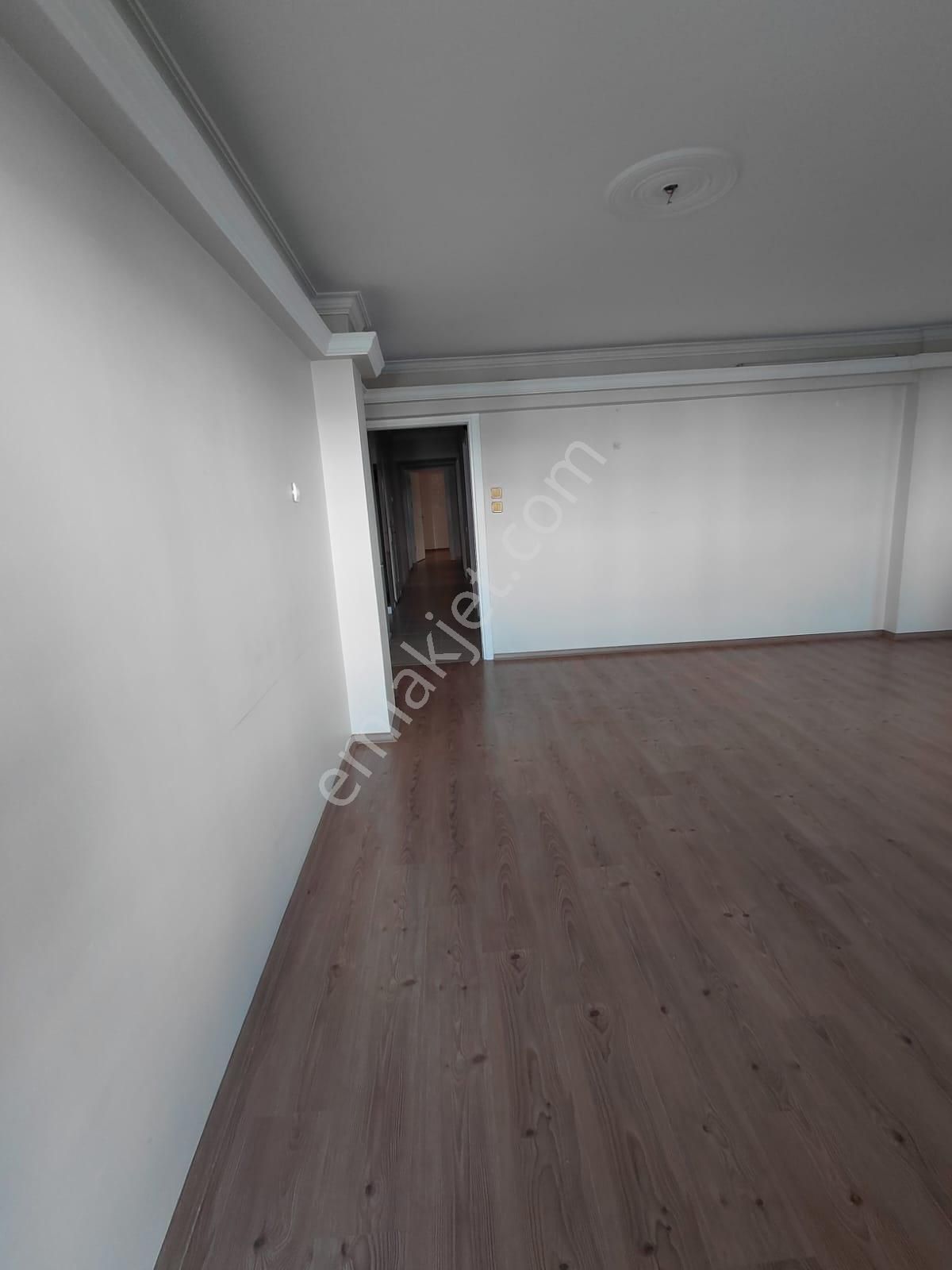 Zaimağa Caddesi Park Manzarali 3+1 170 M2 Doğalgazlı - Görsel 15