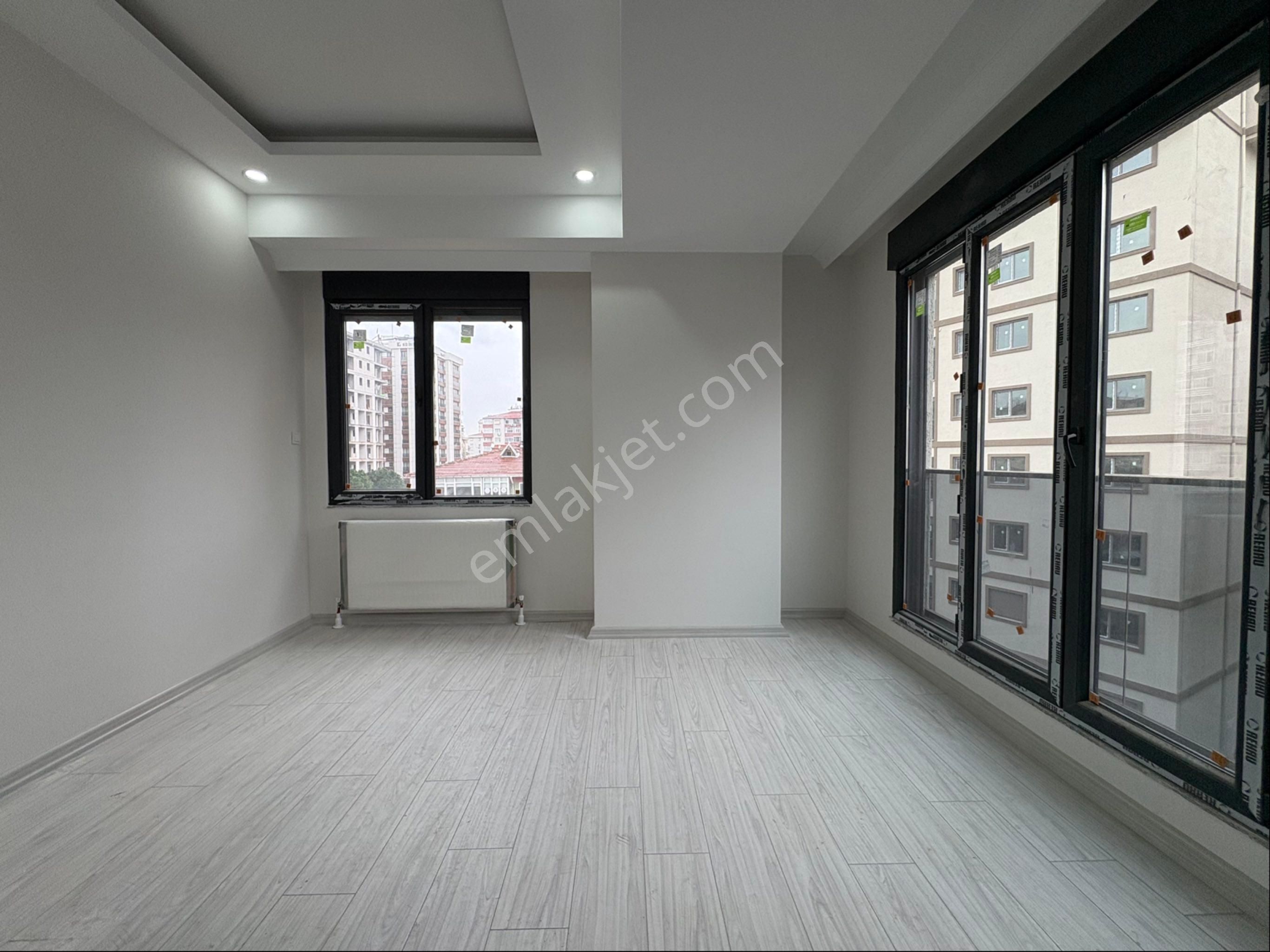 Oben Gayrimenkul'den Şemsettin Günaltay Cad. Üzeri 2+1 70 M² Net - Görsel 8