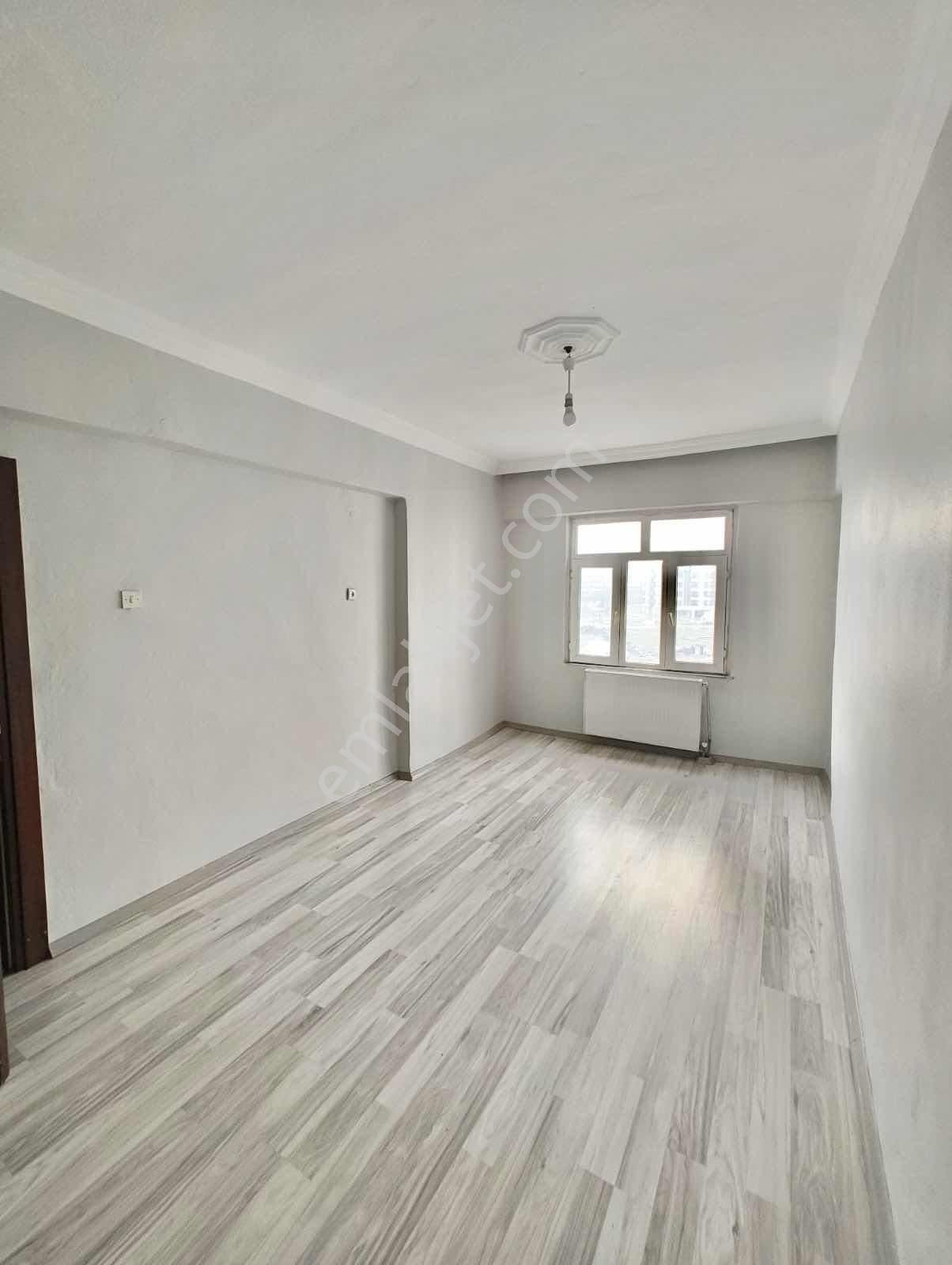 Eski Migros İş Bankası Civarında Satılık 3+1 Satılık Daire!!! - Görsel 4