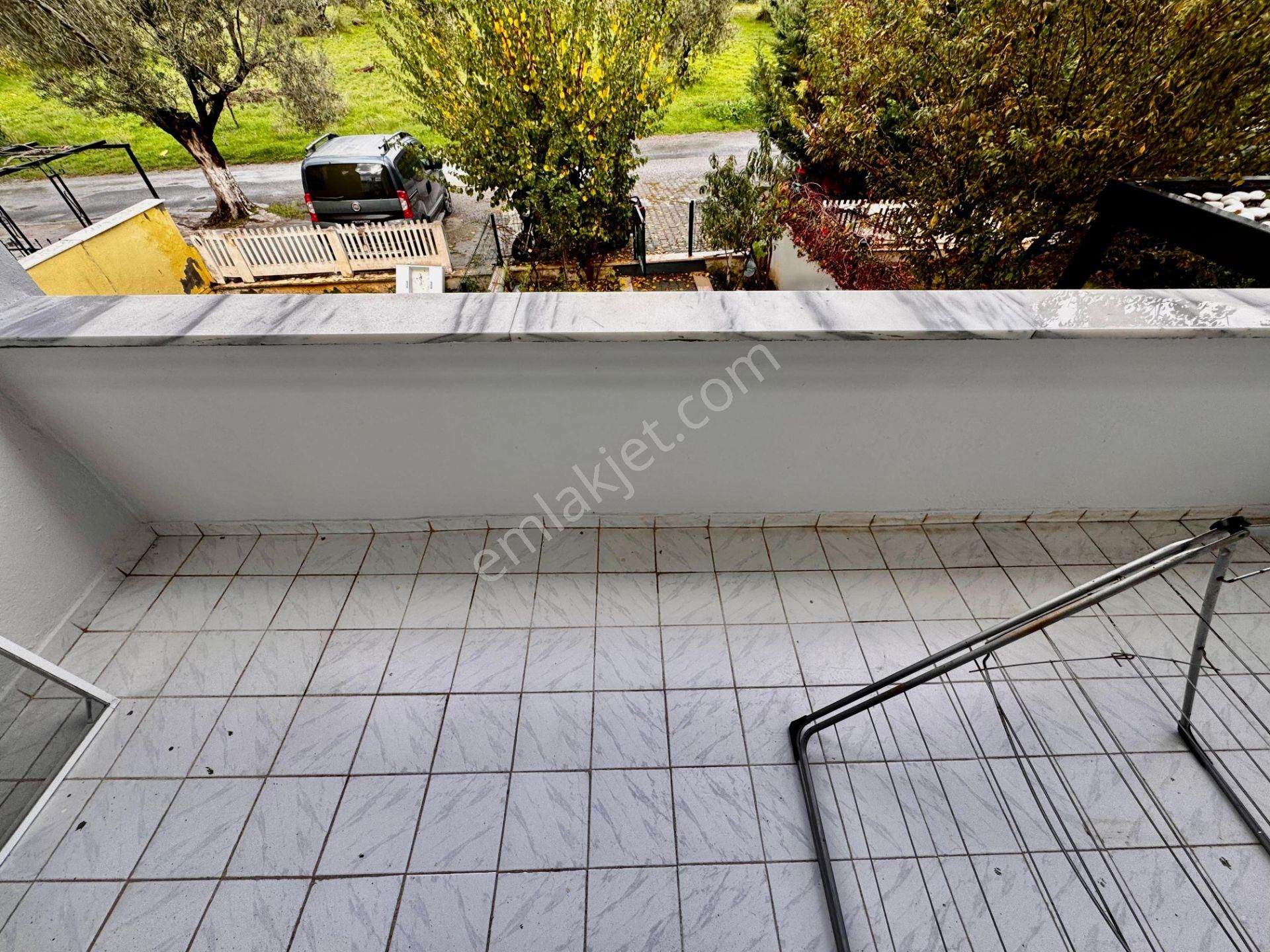 ▓karabuluttan▓güre'de Doğa Manzaralı & Emsalsiz Bahçeli Satılık Müstakil - Görsel 14