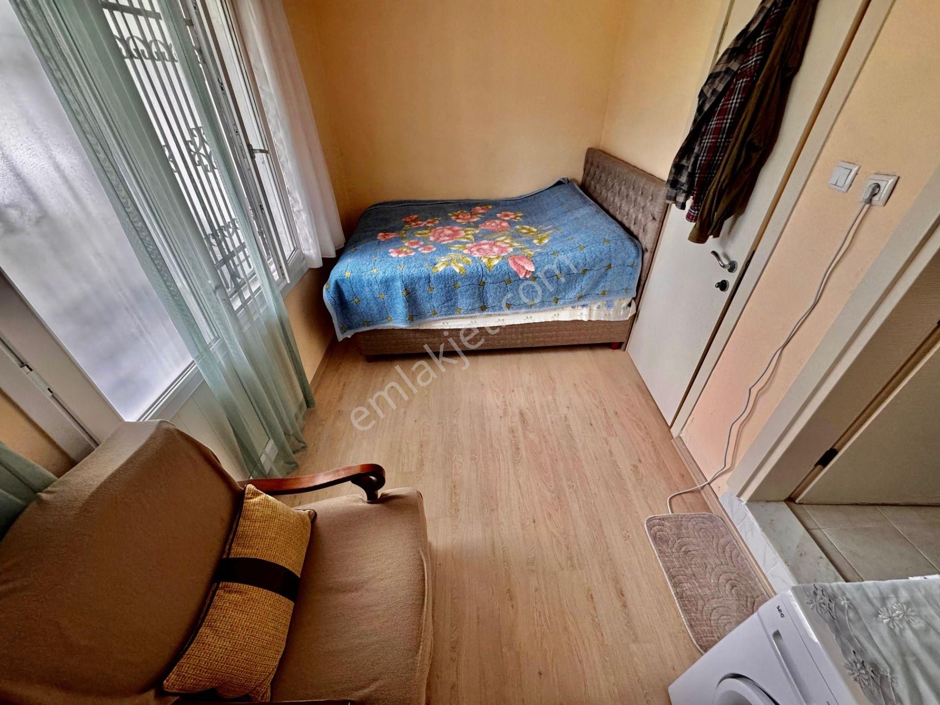 ▓karabuluttan▓güre'de Doğa Manzaralı & Emsalsiz Bahçeli Satılık Müstakil - Görsel 10