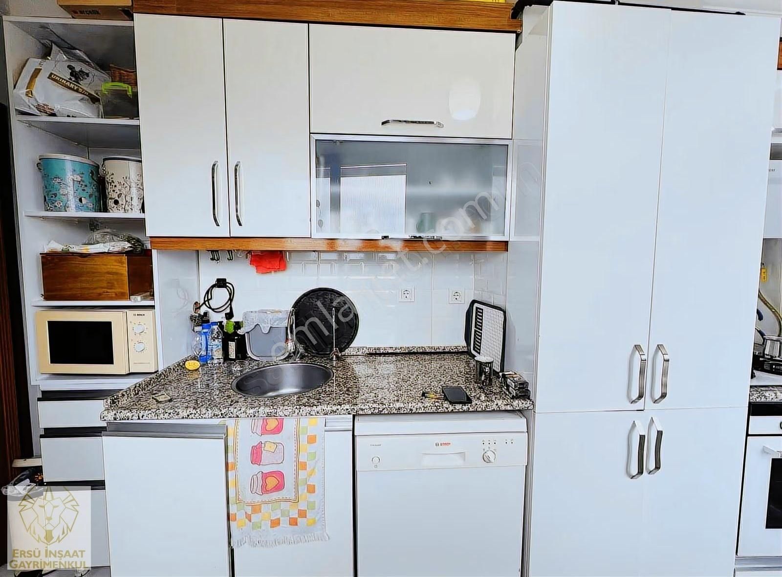 Ersü'den Yeşilyurt'ta Deniz Manzaralı 1+1 Asansörlü Yeni Bina - Görsel 26