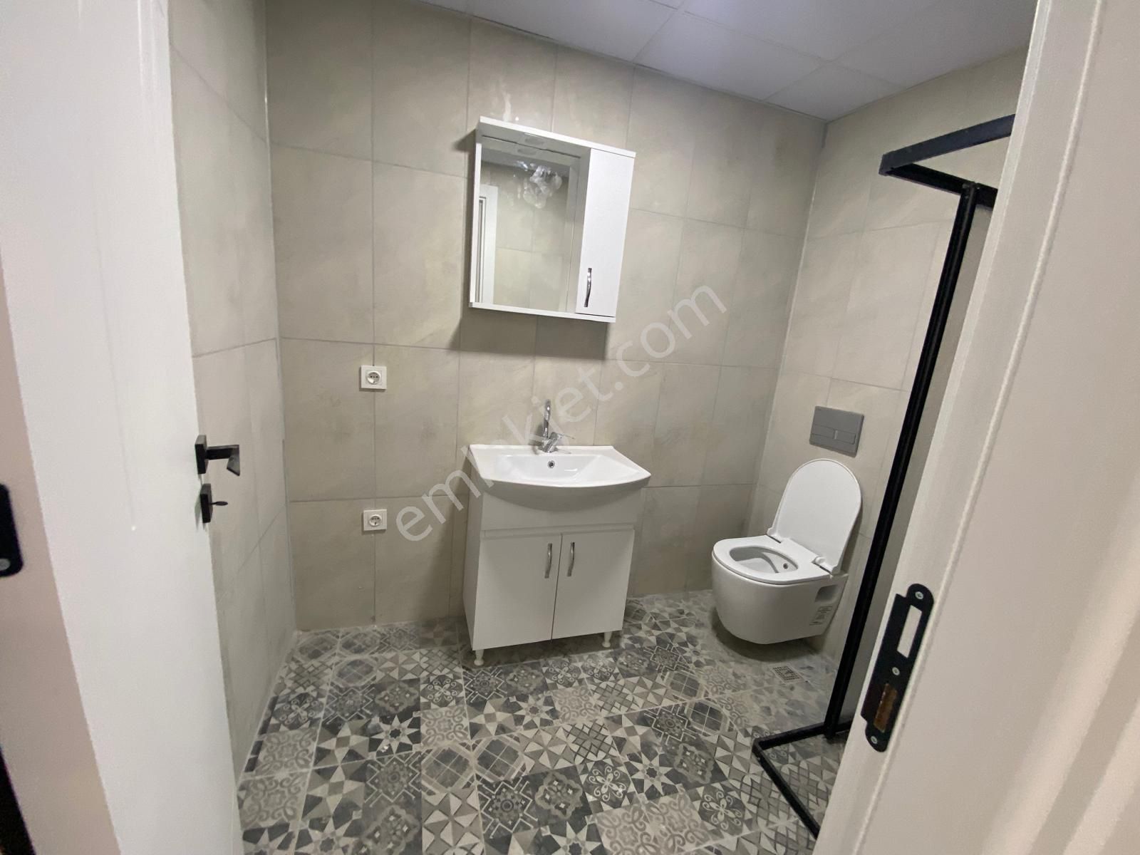 Ak Auto Gayrimenkul'den Atatürk Mahallesinde Geniş Satılık 1+1 Daire - Görsel 17