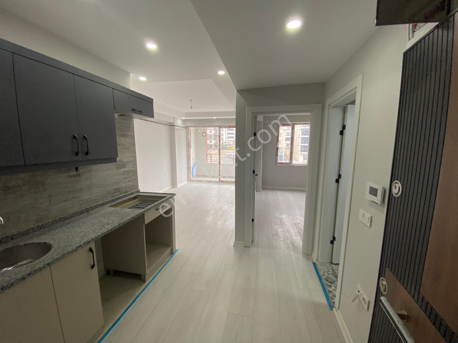 Ak Auto Gayrimenkul'den Atatürk Mahallesinde Geniş Satılık 1+1 Daire - Görsel 2