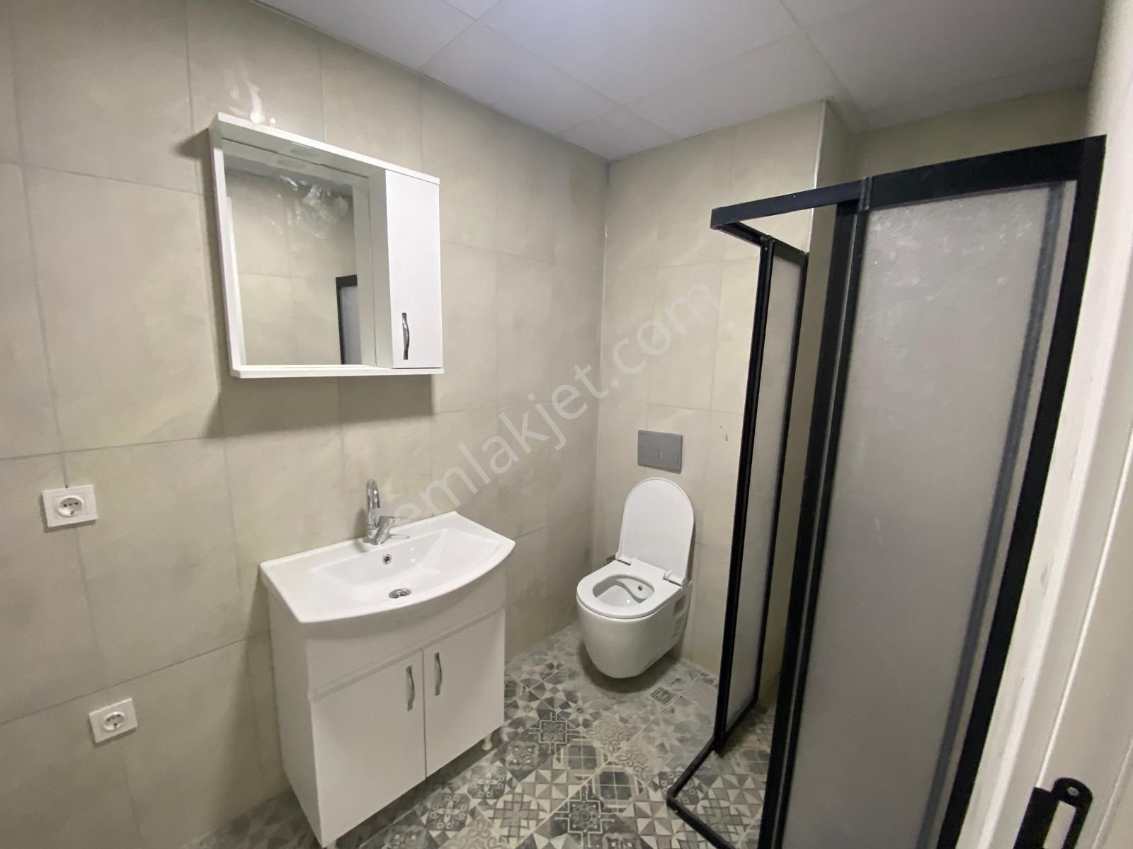 Ak Auto Gayrimenkul'den Atatürk Mahallesinde Geniş Satılık 1+1 Daire - Görsel 13