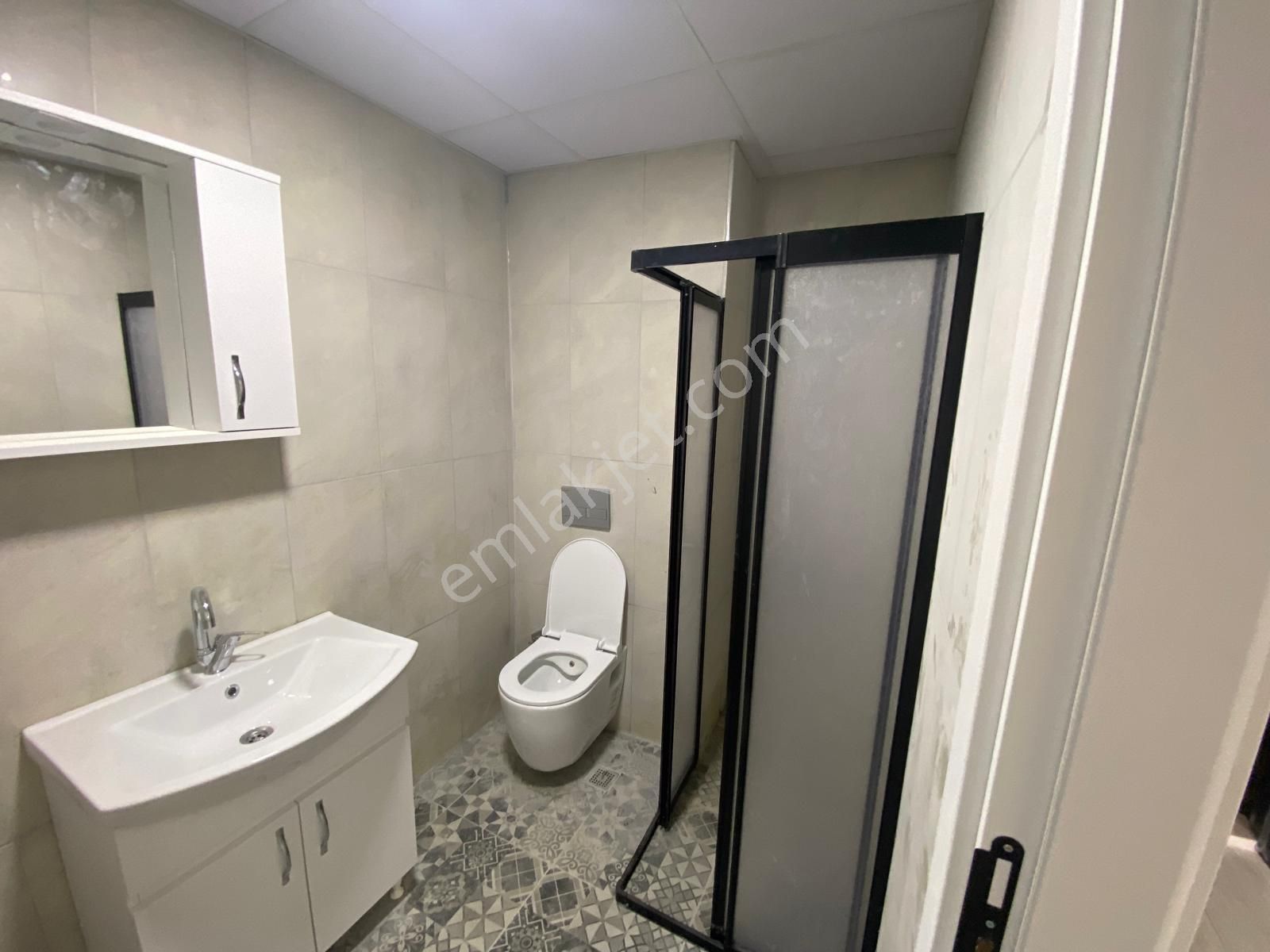 Ak Auto Gayrimenkul'den Atatürk Mahallesinde Geniş Satılık 1+1 Daire - Görsel 20