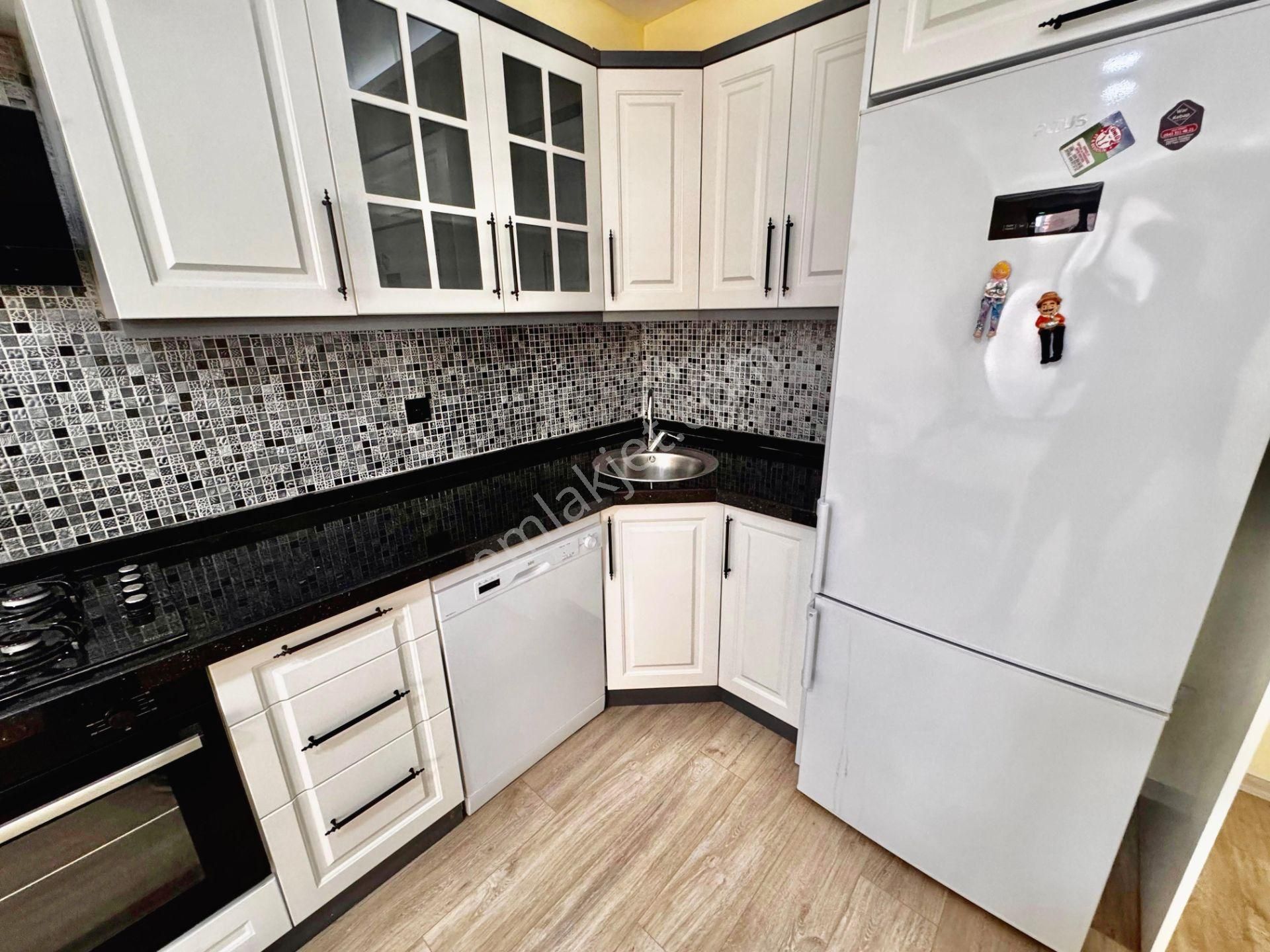 ▓zeytinli Gayrimenkul'den Ultralüx Tasarım & 4 Yaşında 1+1 Satılık Daire - Görsel 9