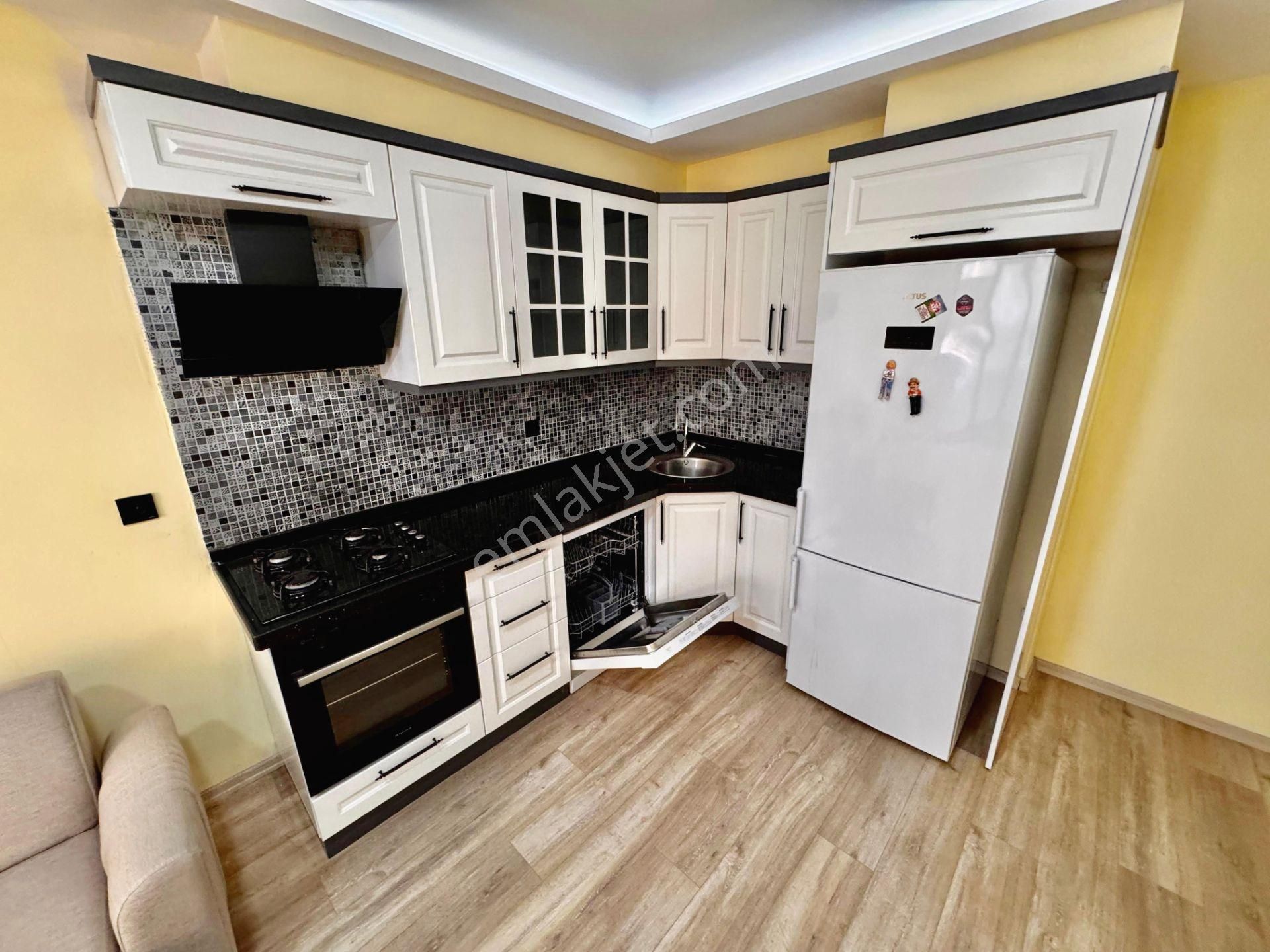 ▓zeytinli Gayrimenkul'den Ultralüx Tasarım & 4 Yaşında 1+1 Satılık Daire - Görsel 16