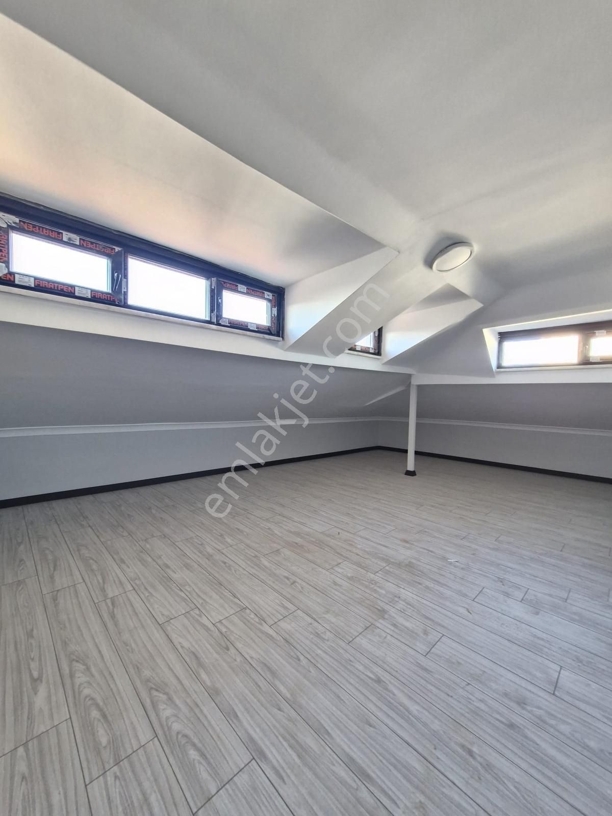 Yenimahallede Cadde Üzeri 3+2 Yerden Isıtmalı Sıfır Dubleks... - Görsel 8