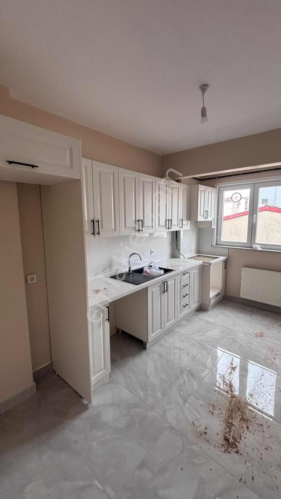 Sarıyer Cumhuriyet Mahallesin'de Sıfır Asansörlü 5.kat Daire - Görsel 7