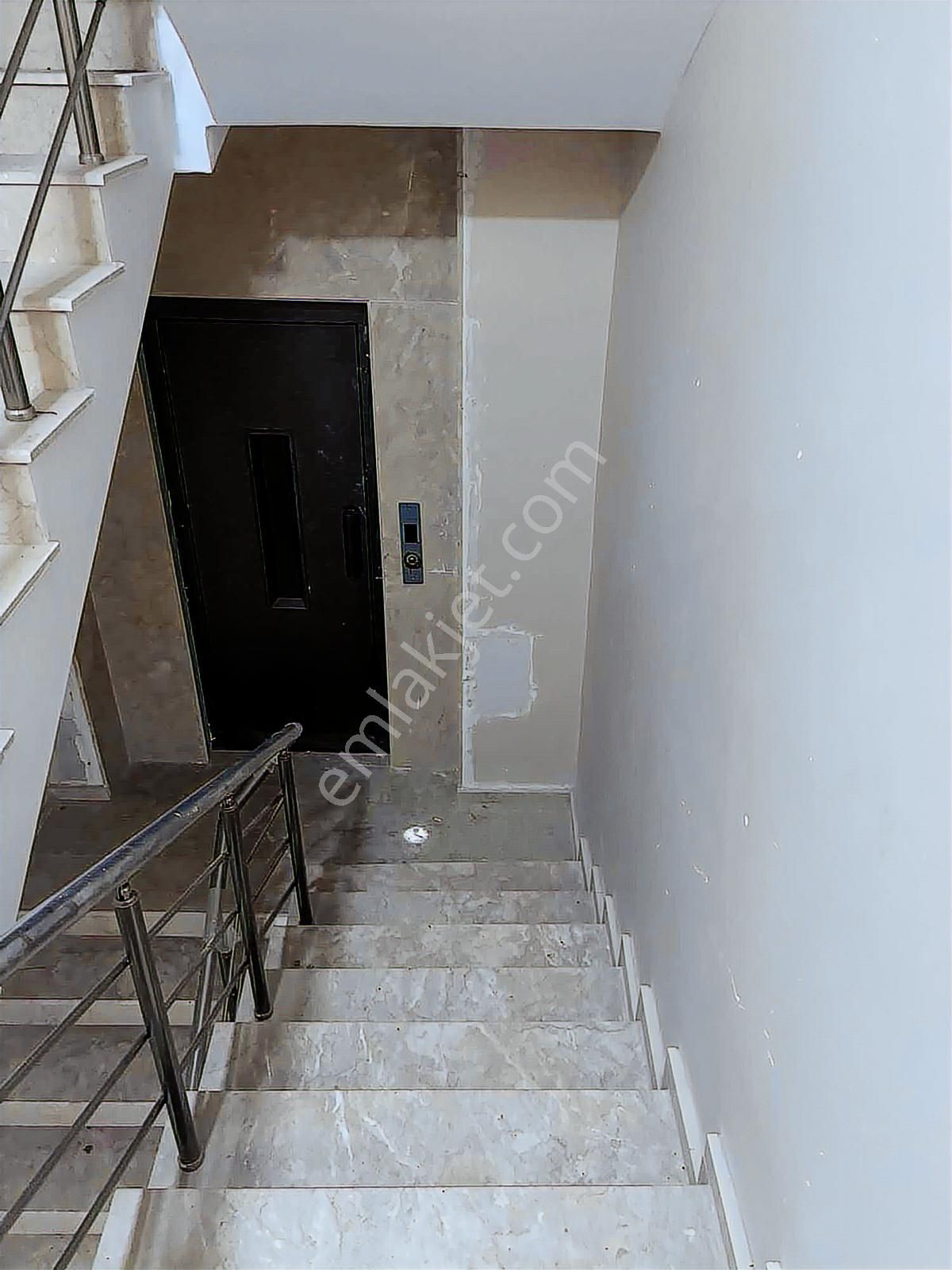 Sarıyer Cumhuriyet Mahallesin'de Sıfır Asansörlü 5.kat Daire - Görsel 12