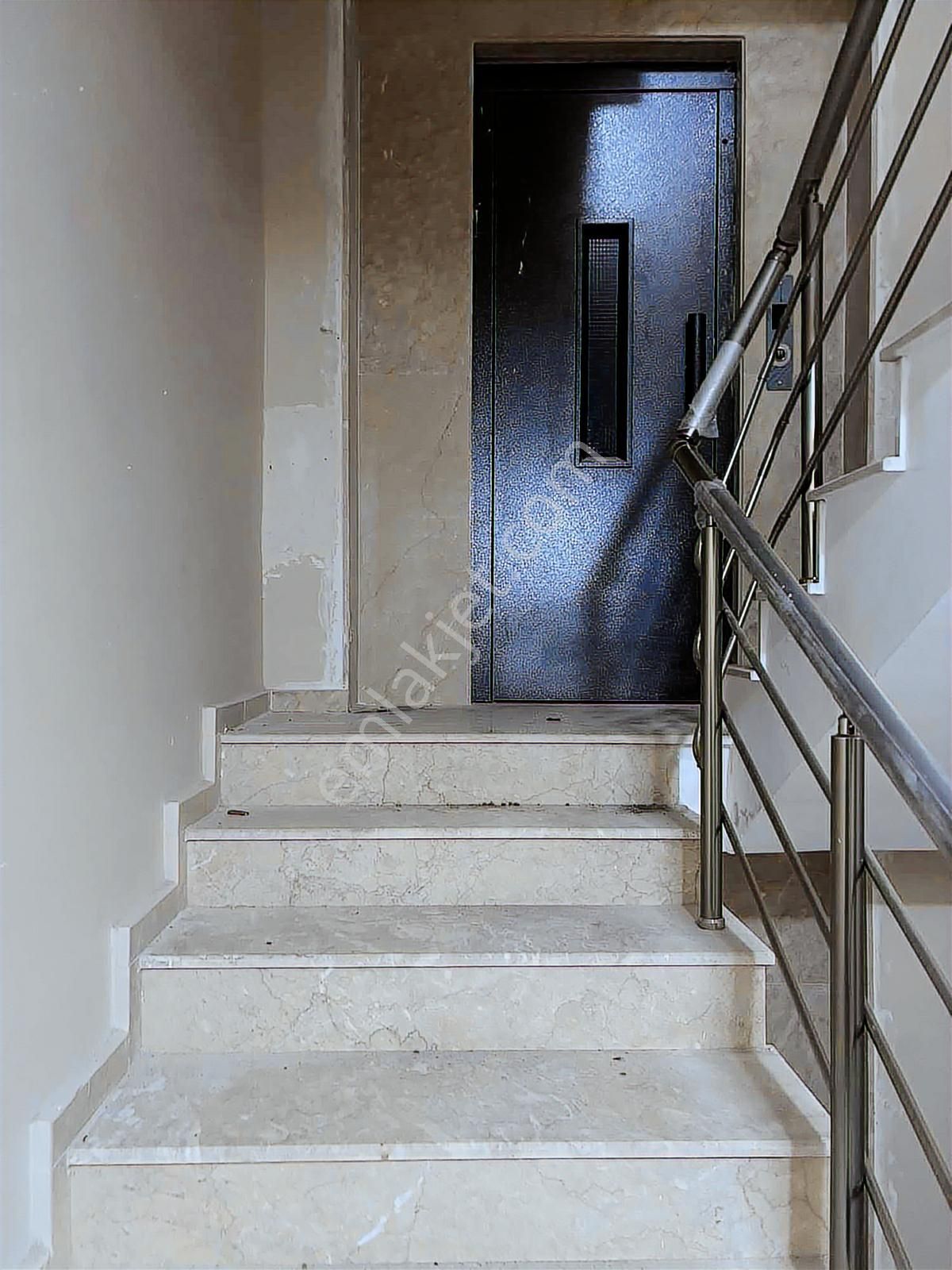 Sarıyer Cumhuriyet Mahallesin'de Sıfır Asansörlü 5.kat Daire - Görsel 9