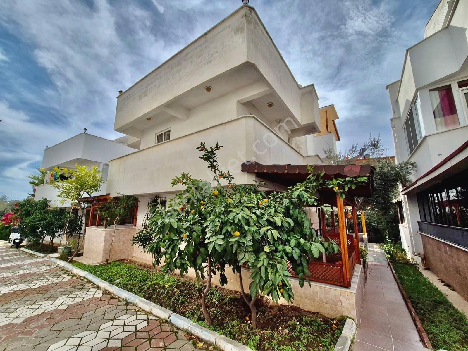 ▓zeytinli Gayrimenkul'den Deniz Manzaralı & Bahçeli 4+1 Satılık Villa - Görsel 32