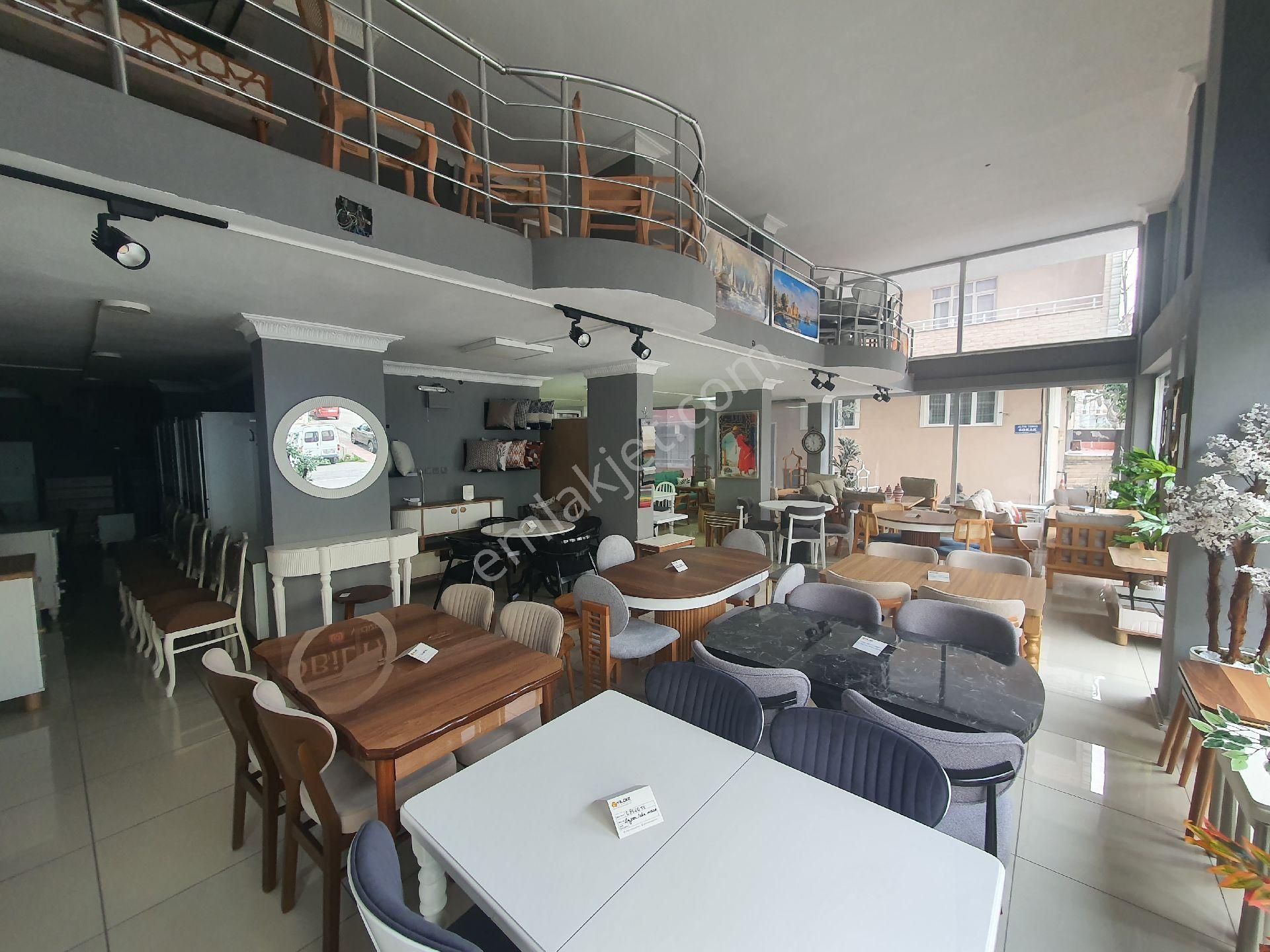 Yıldız Gayrimenkul'den Cadde Üzerinde Ticari Hacmi Yüksek 550 M2 3 Katlı Satılık Mağaza - Görsel 11