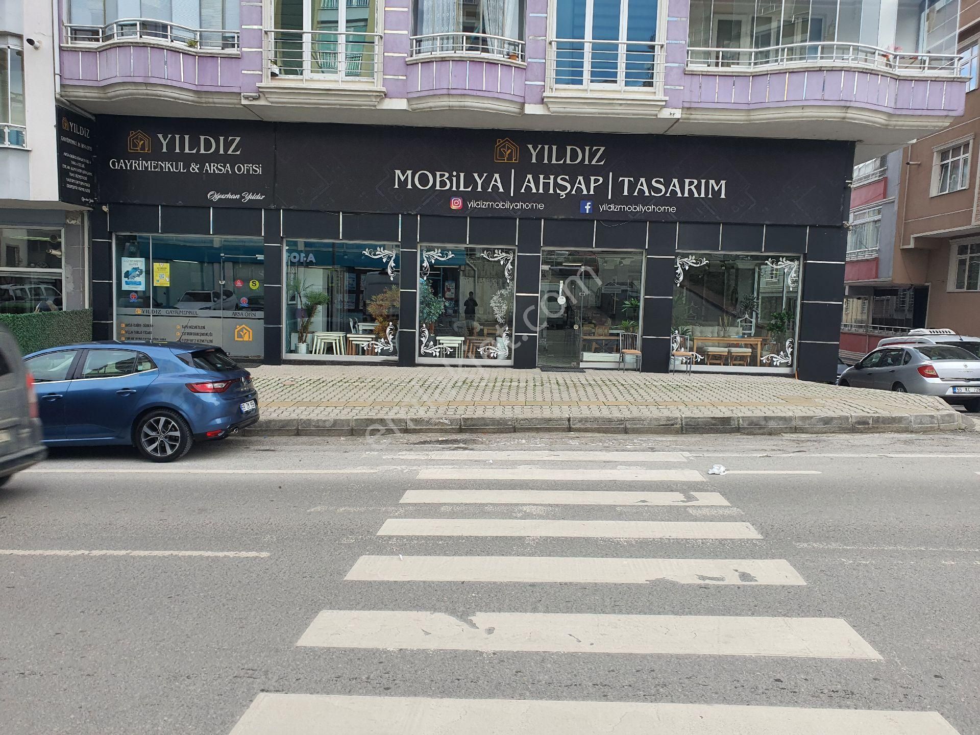 Yıldız Gayrimenkul'den Cadde Üzerinde Ticari Hacmi Yüksek 550 M2 3 Katlı Satılık Mağaza