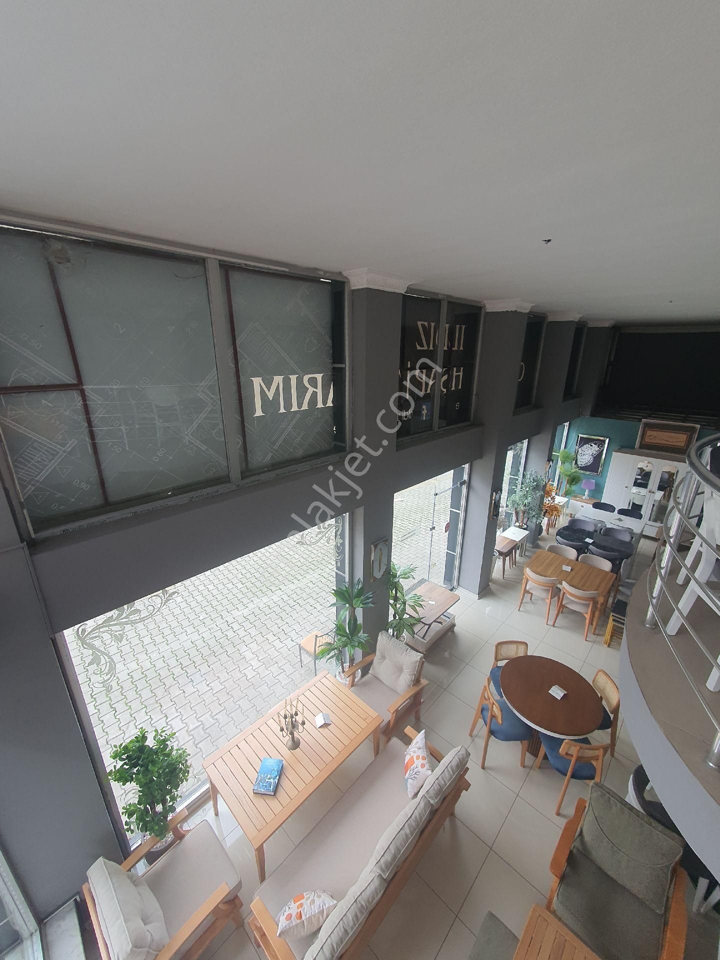 Yıldız Gayrimenkul'den Cadde Üzerinde Ticari Hacmi Yüksek 550 M2 3 Katlı Satılık Mağaza - Görsel 7