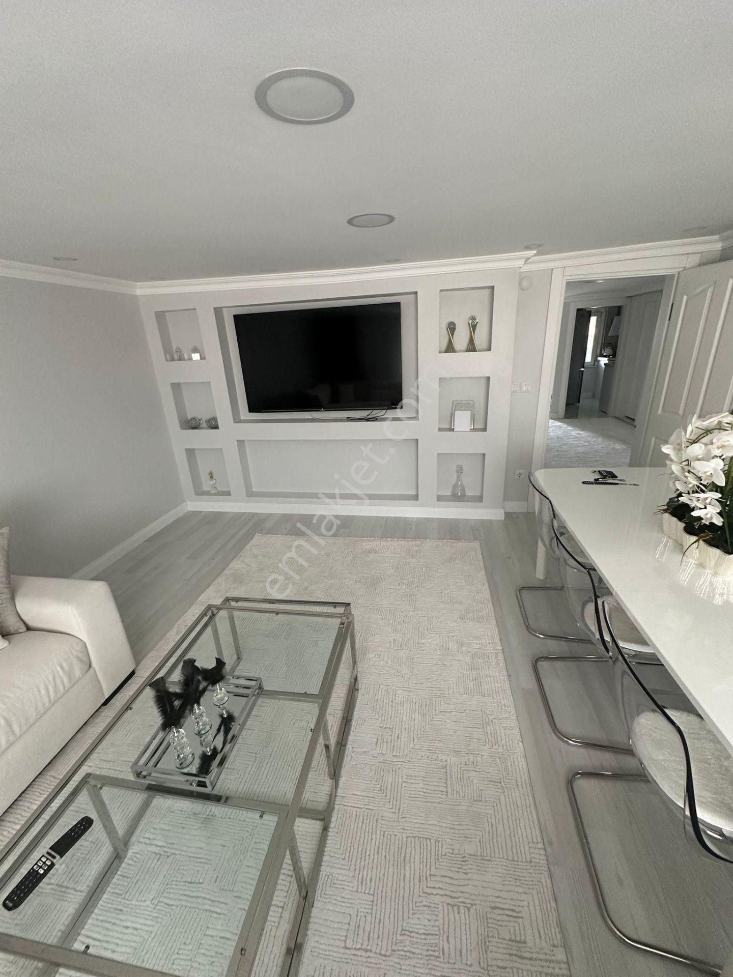 Üsküdar Yavuztürk 'te Geniş Balkonlu Ferah Satılık 2+1 Daire - Görsel 26