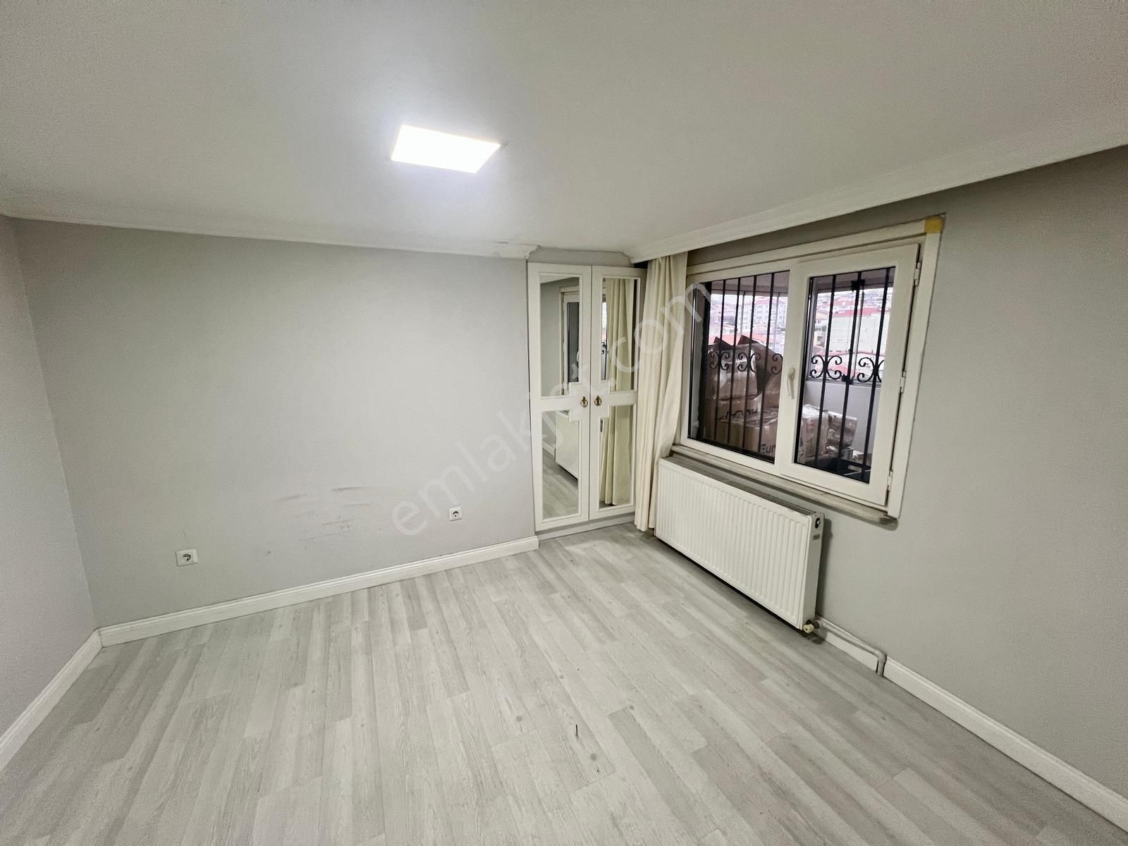 Üsküdar Yavuztürk 'te Geniş Balkonlu Ferah Satılık 2+1 Daire - Görsel 15