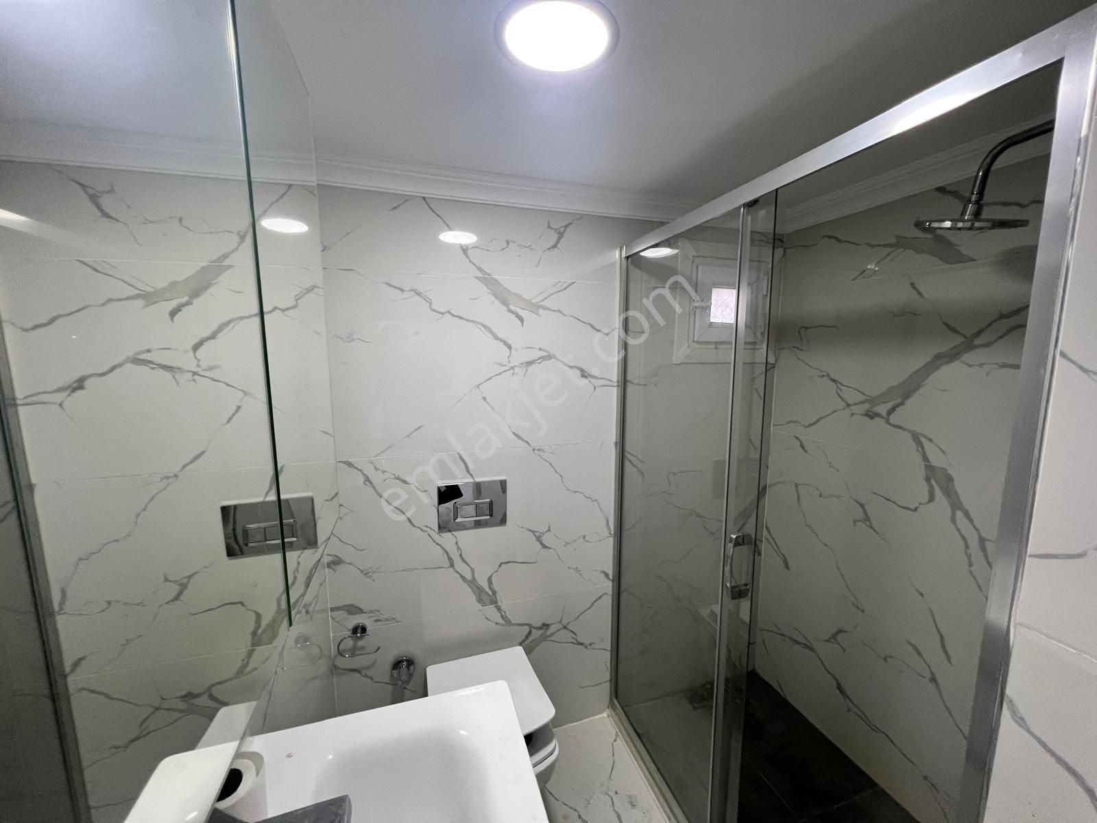 Üsküdar Yavuztürk 'te Geniş Balkonlu Ferah Satılık 2+1 Daire - Görsel 18