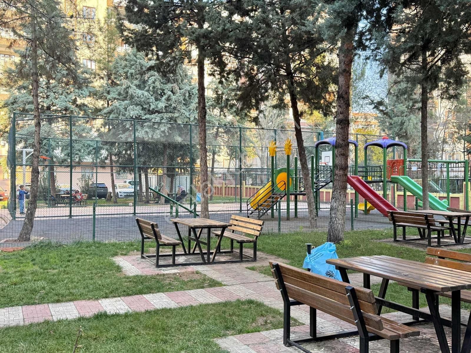 Bu Fiyata Yok! Diclekent Ana Cadde Üzerinde En Nezih Sitede 3+1 - Görsel 3