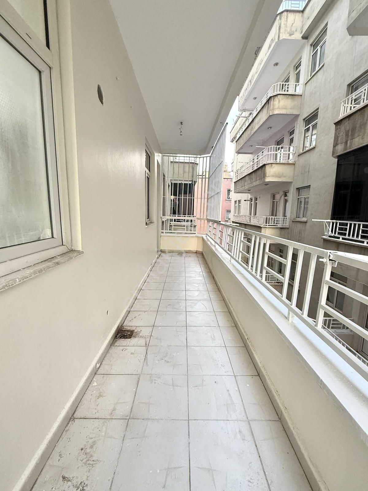 Adliye Ve Dağkapı Hastanesi Civarı 3+1 Arakat Kiralık Daire!! - Görsel 16
