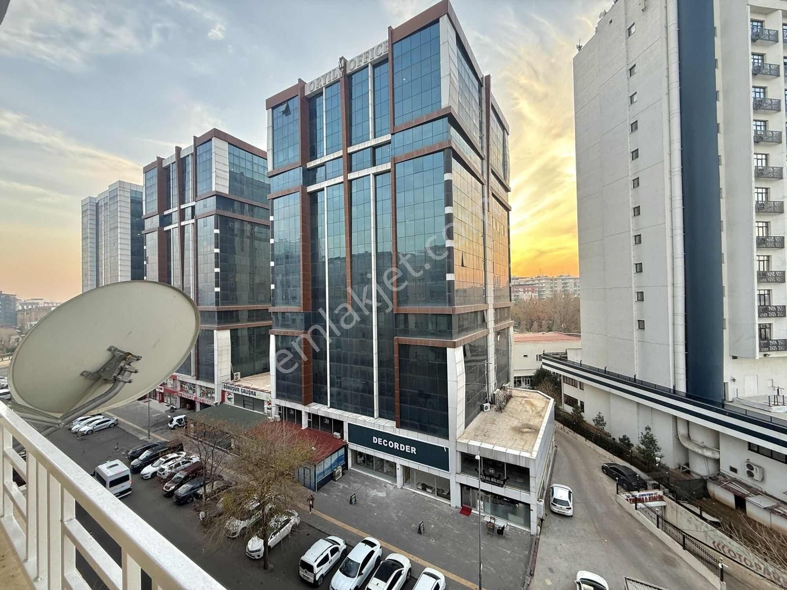 Adliye Ve Dağkapı Hastanesi Civarı 3+1 Arakat Kiralık Daire!! - Görsel 11