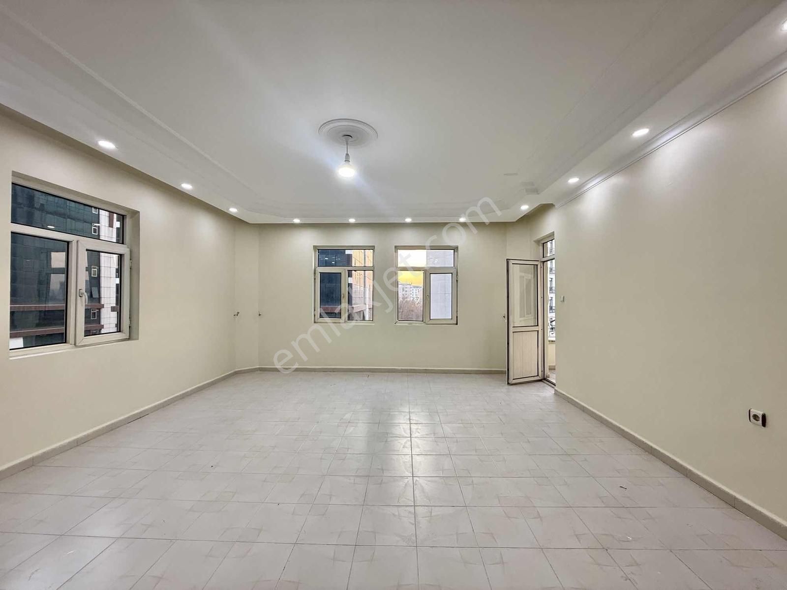 Adliye Ve Dağkapı Hastanesi Civarı 3+1 Arakat Kiralık Daire!! - Görsel 6