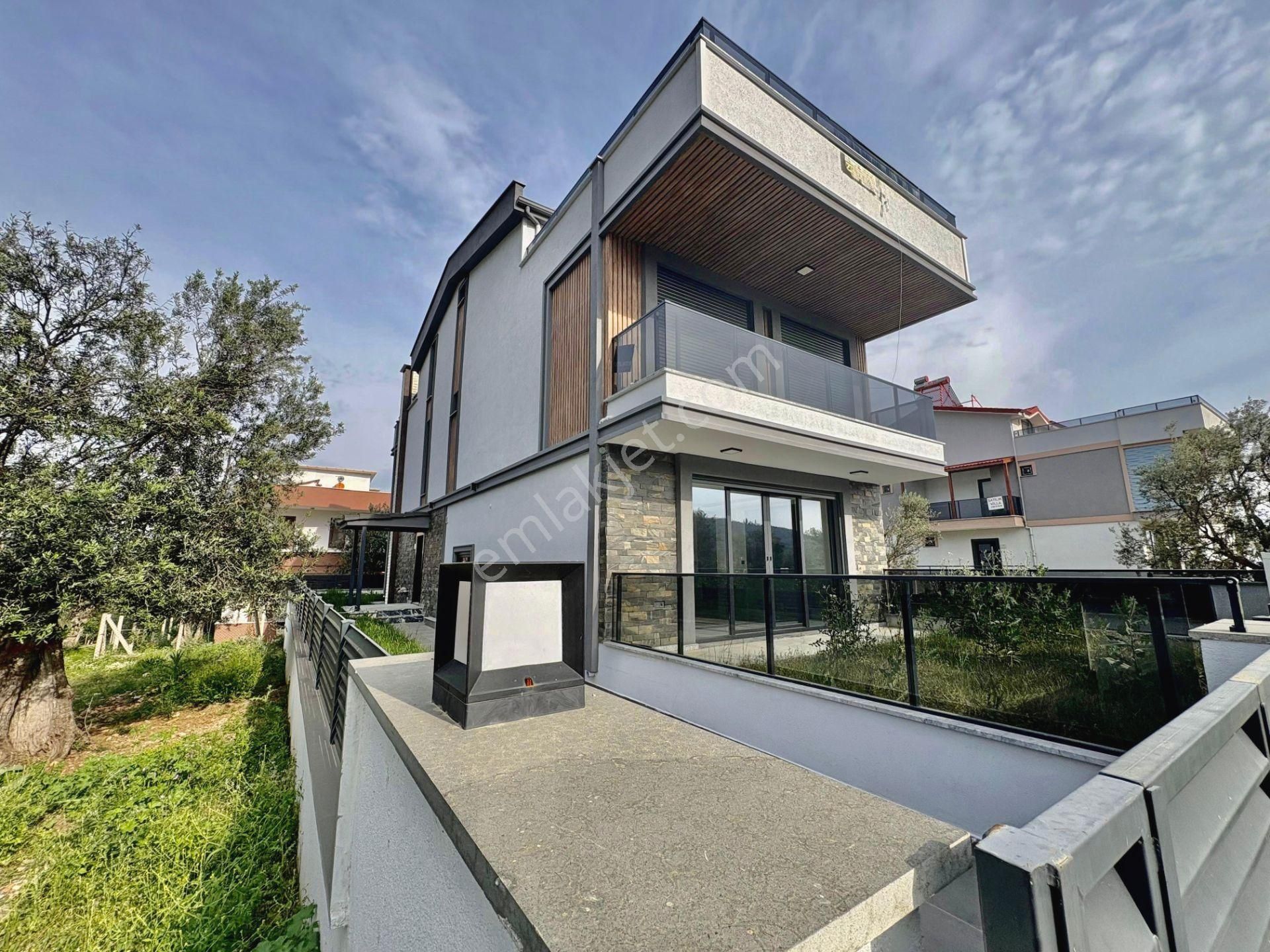 ▓zeytinli Gayrimenkul'den Gürede Doğayla İç İçe & Ultralüx Villa