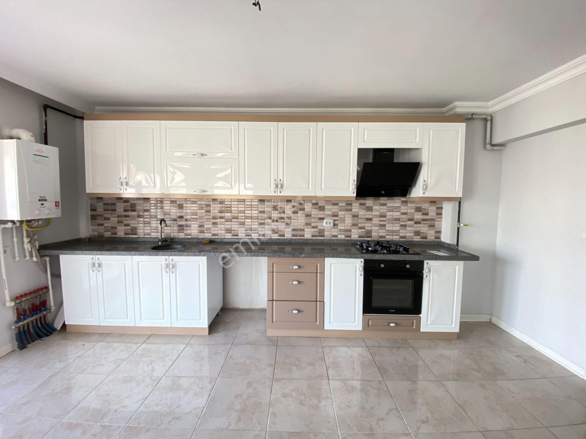 Gökçe Emlak'tan Sarayda 12.katta Satılık 4+1 Site Dairesi - Görsel 5