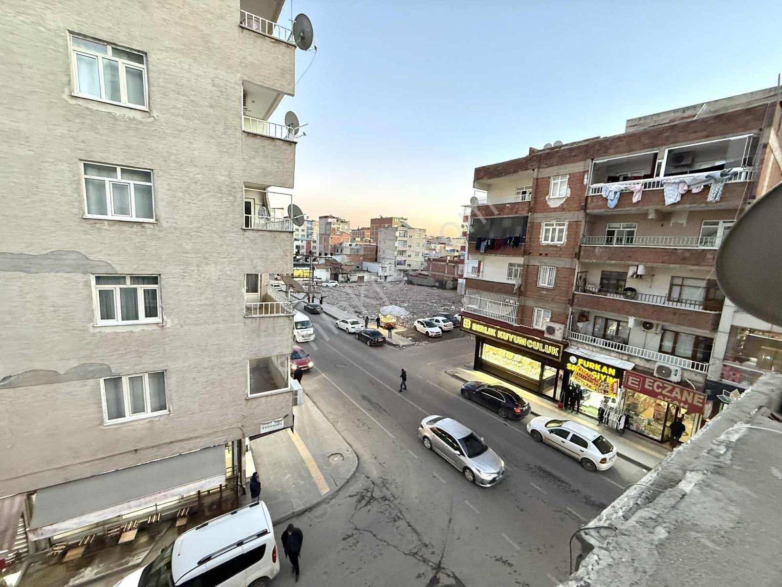 Polisokulu Ana Cadde Üzerinde 3 Katlı Her Kullanıma Uygun 5+1 !! - Görsel 20