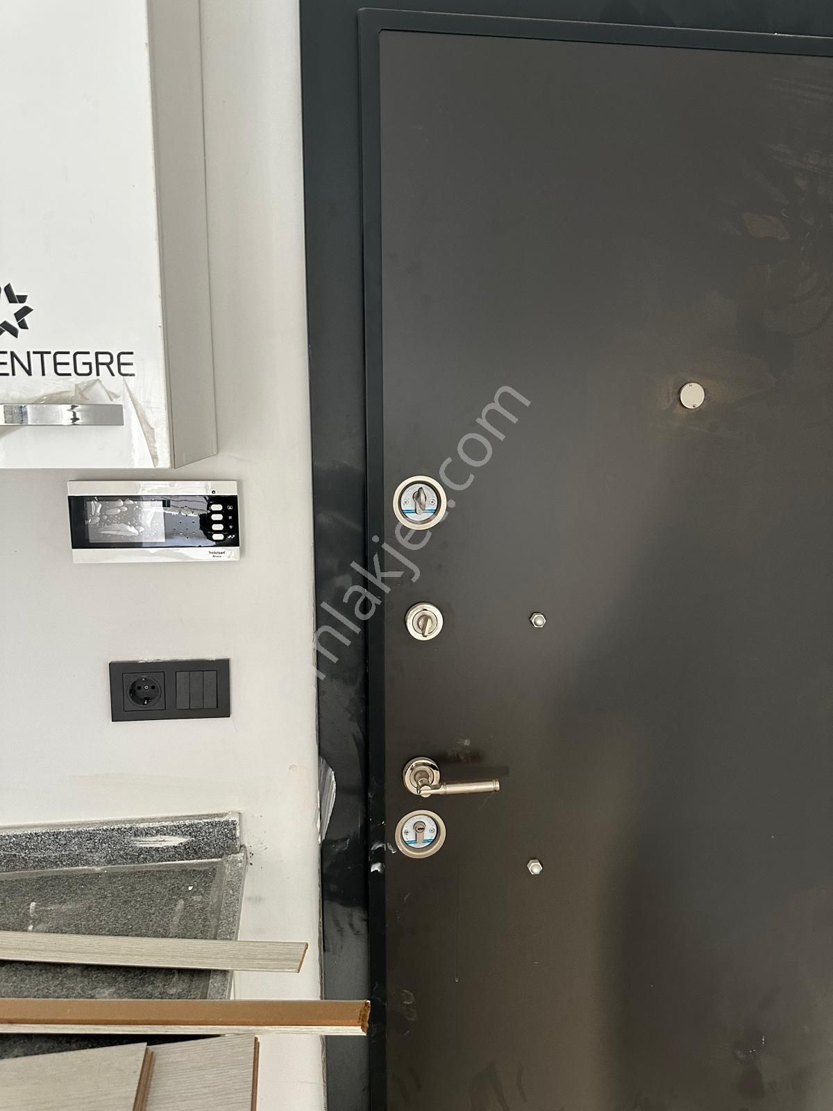 Adana Sarıçamda Kozan Yolunda Sıfır Bina 2+1 Fırsat Cazip Fiyat İle Kiralık - Görsel 14