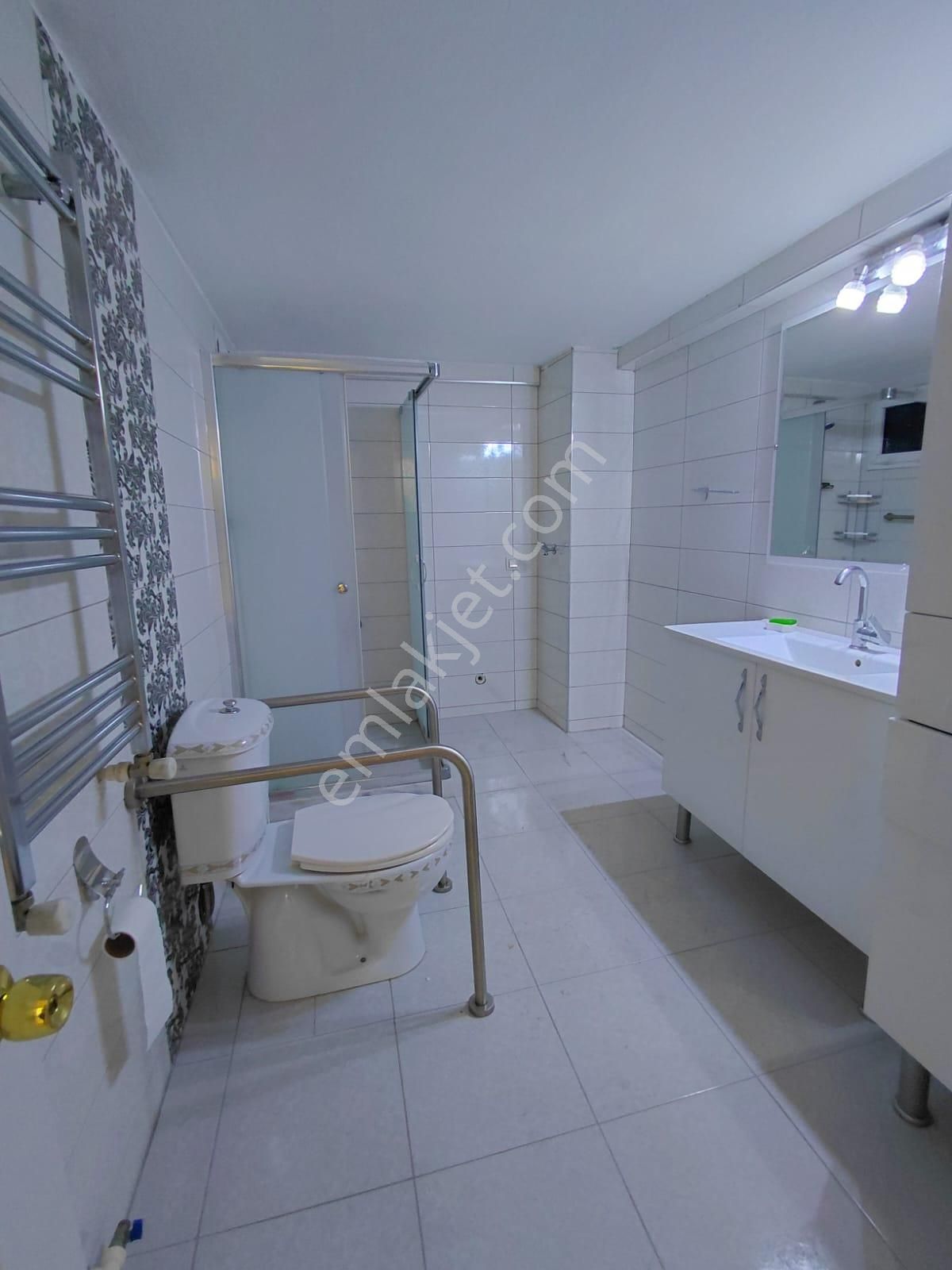 Uluönder Caddesi Yakını 3+1 Doğalgazlı 175 M2 Arakat - Görsel 15