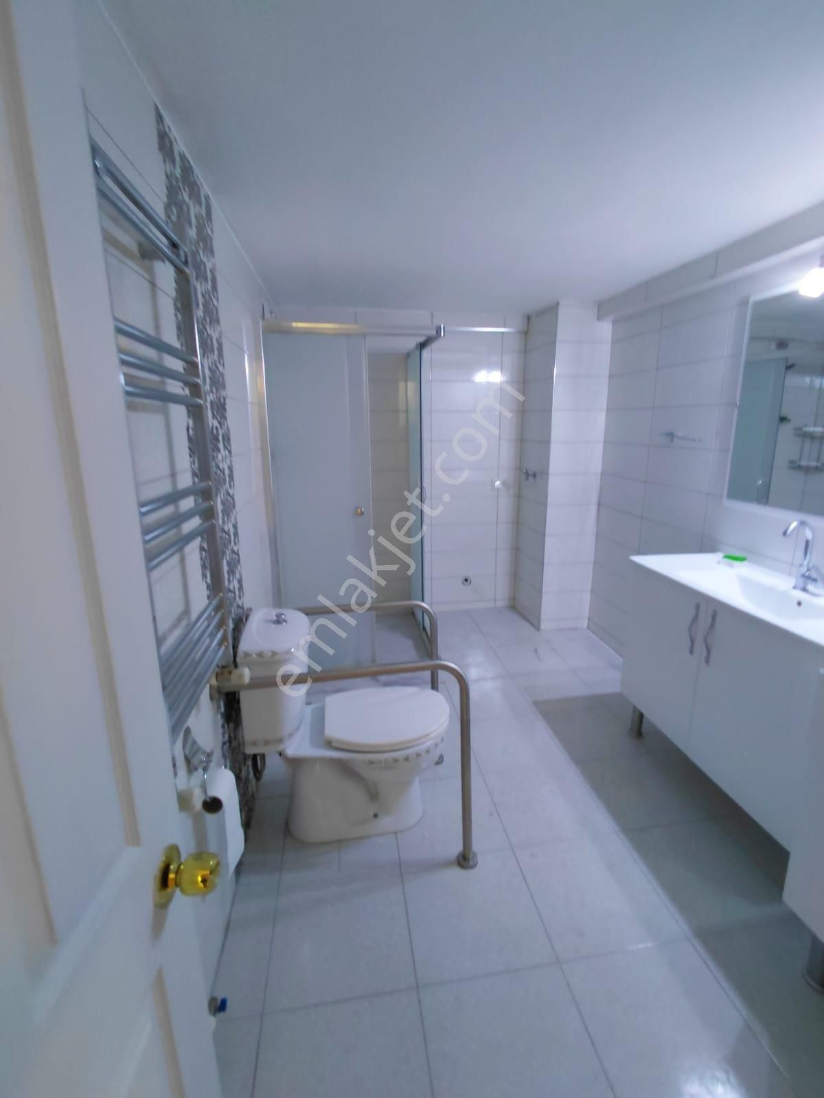 Uluönder Caddesi Yakını 3+1 Doğalgazlı 175 M2 Arakat - Görsel 21