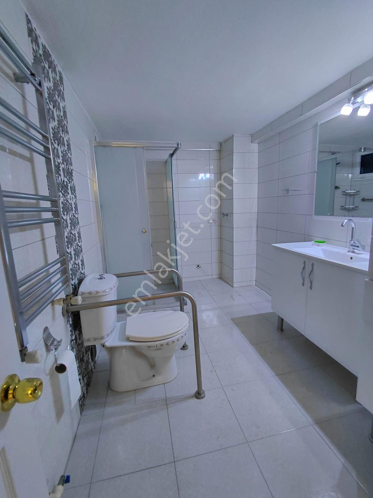 Uluönder Caddesi Yakını 3+1 Doğalgazlı 175 M2 Arakat - Görsel 16
