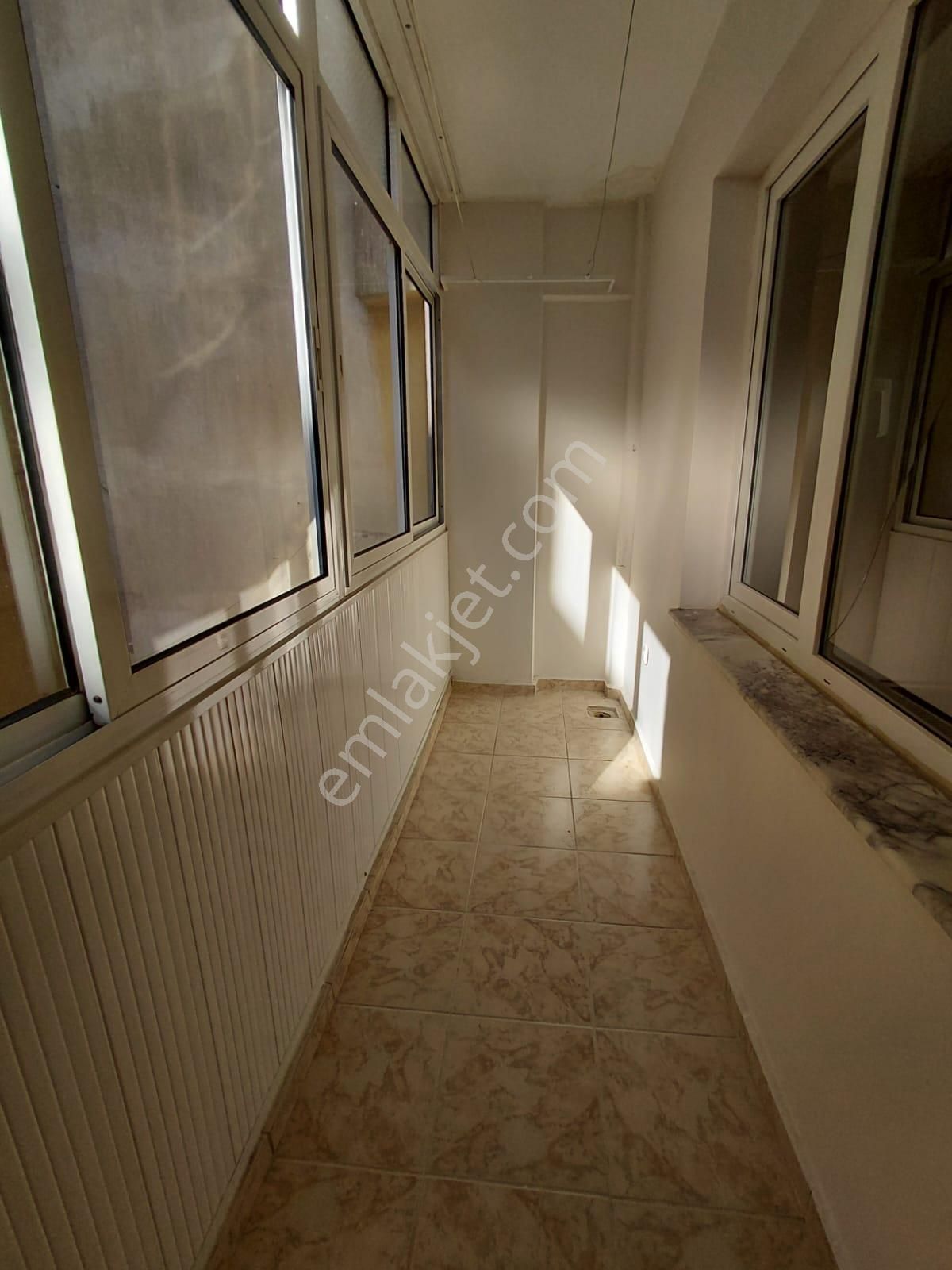 Uluönder Caddesi Yakını 3+1 Doğalgazlı 175 M2 Arakat - Görsel 30