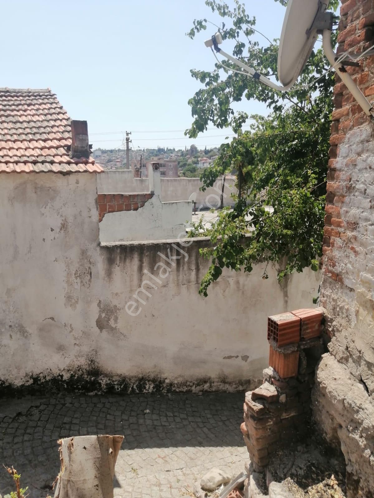 Bergama İnkilap Mahallesinde 300 M2 Arsa İçerisinde 2 Adet Satılık Müstakil Ev - Görsel 10