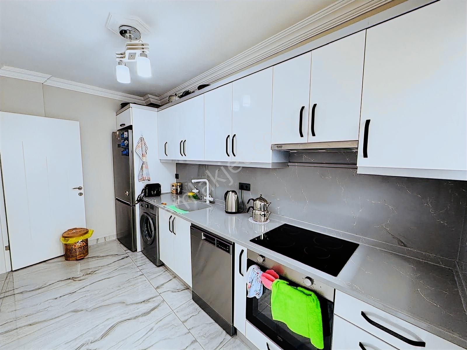 Didim'de Satılık Masrafsız Sıfır Eşyalı 3+1ayrı Mutfak Daire - Görsel 23